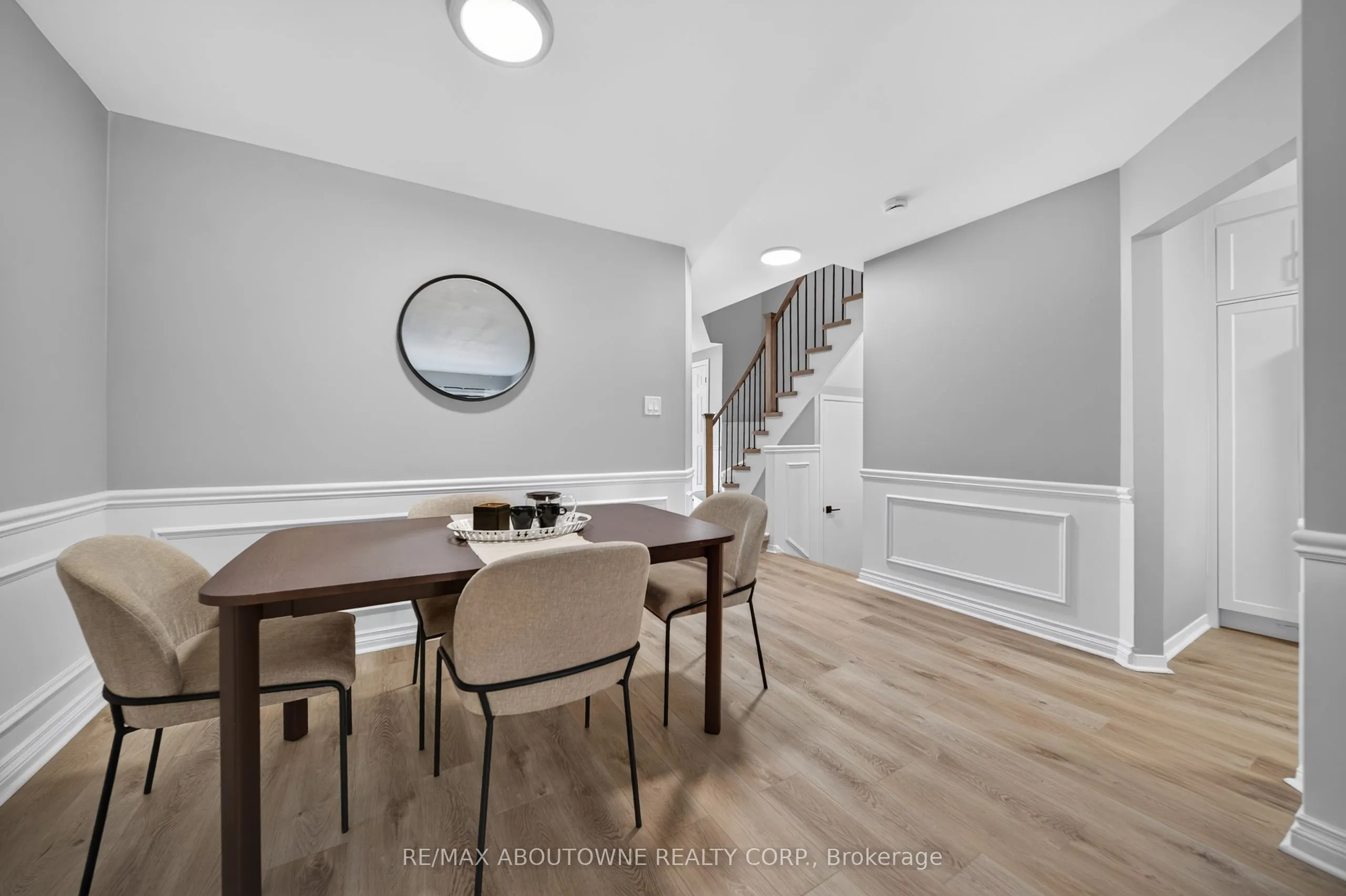 4353 Sawmill Valley Drive
