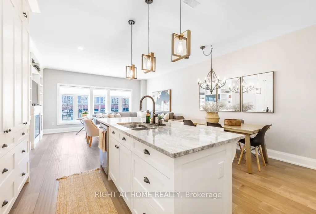 121 Lakeshore Road W #5