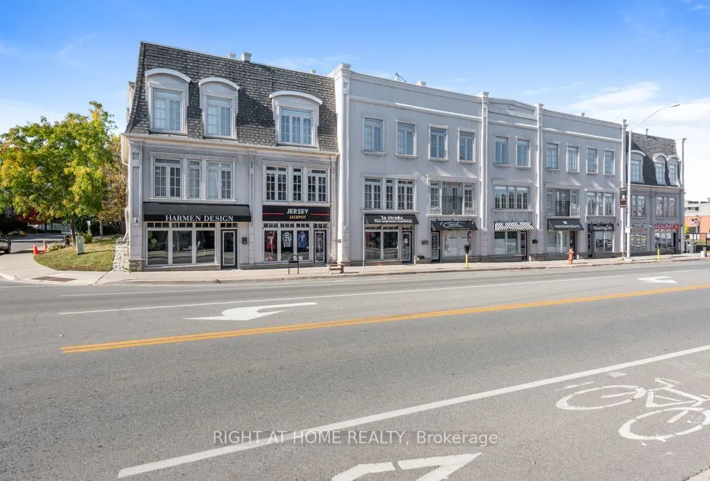 121 Lakeshore Road W #5