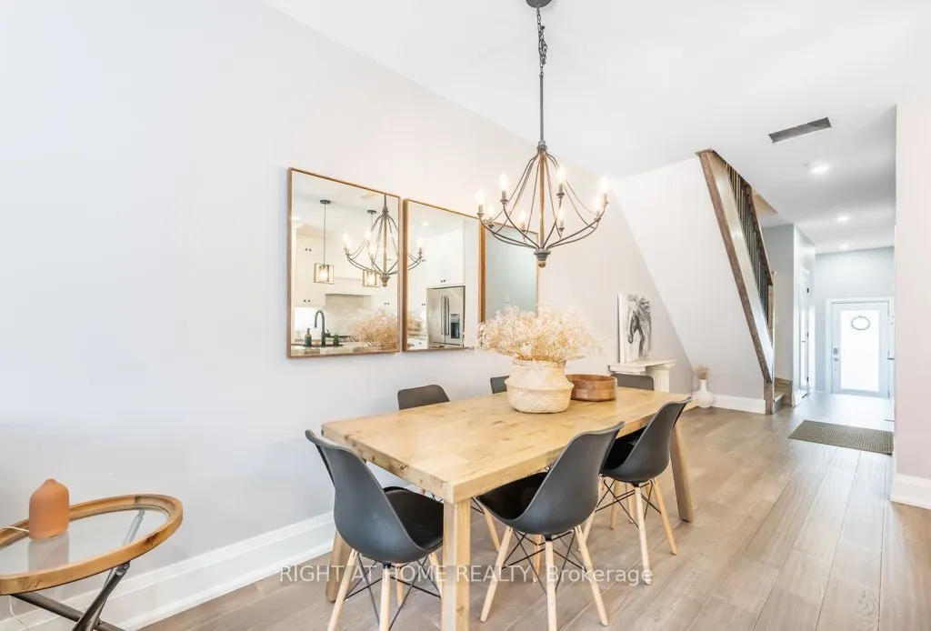 121 Lakeshore Road W #5