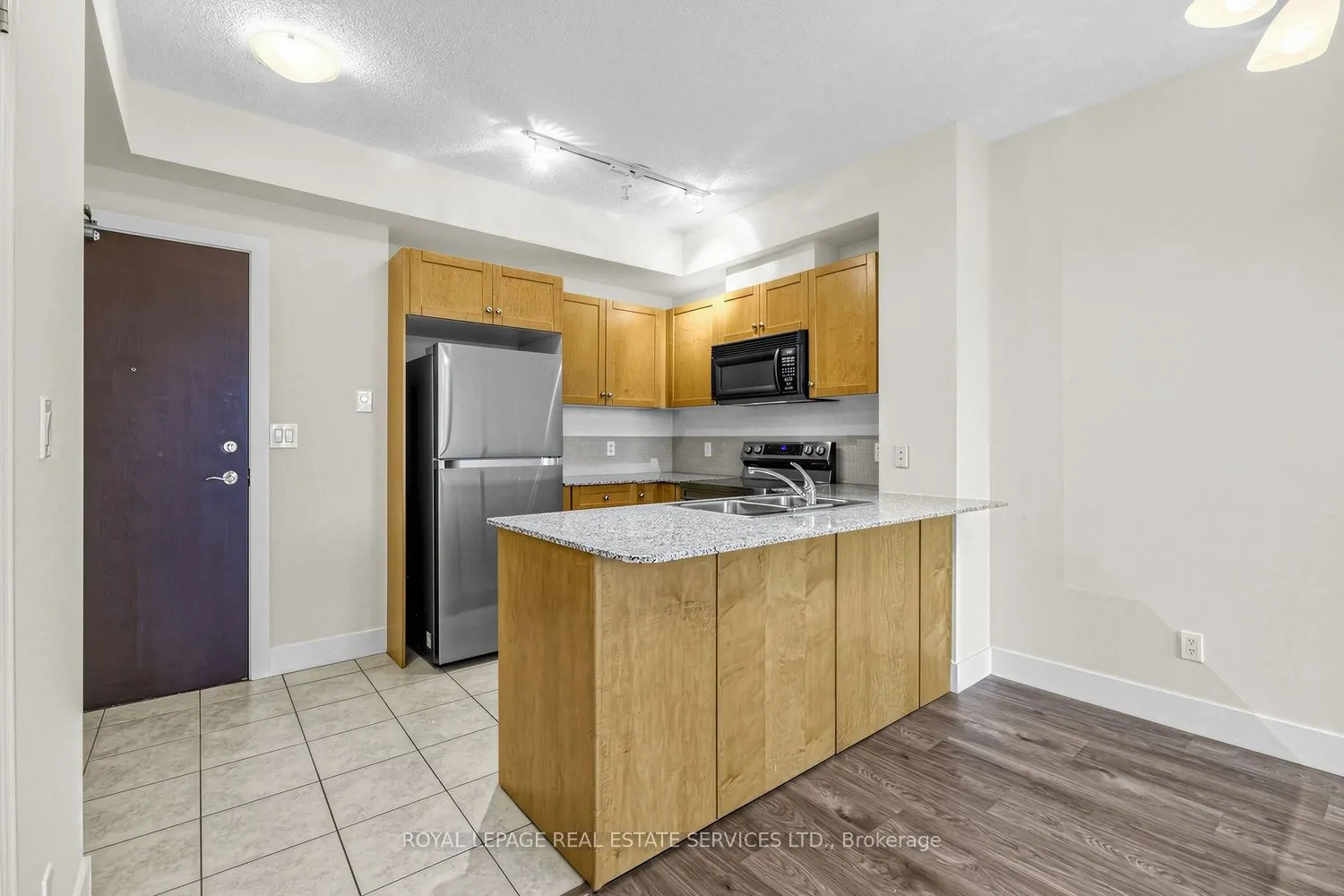 1359 Rathburn Road E #1704