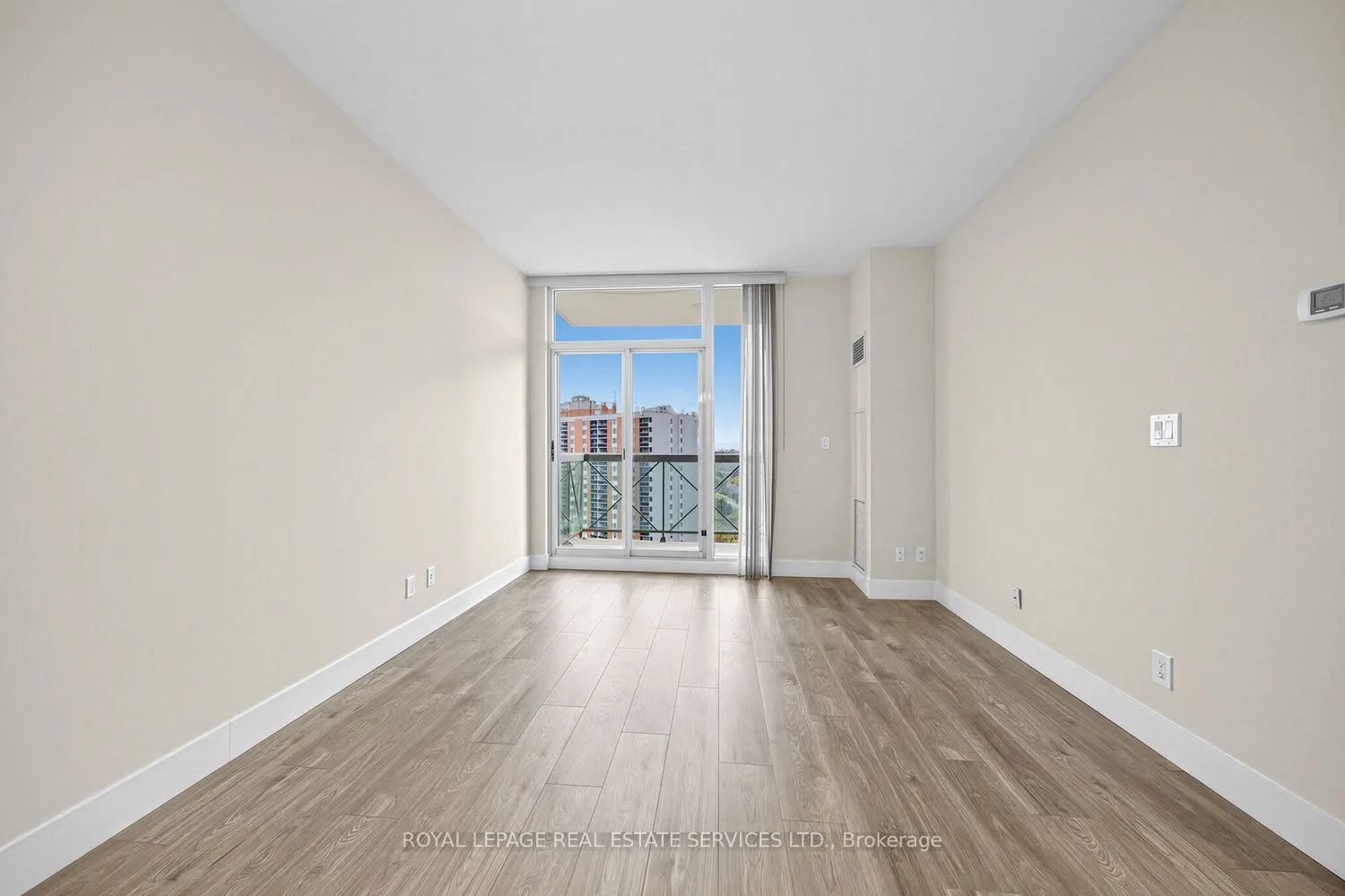 1359 Rathburn Road E #1704
