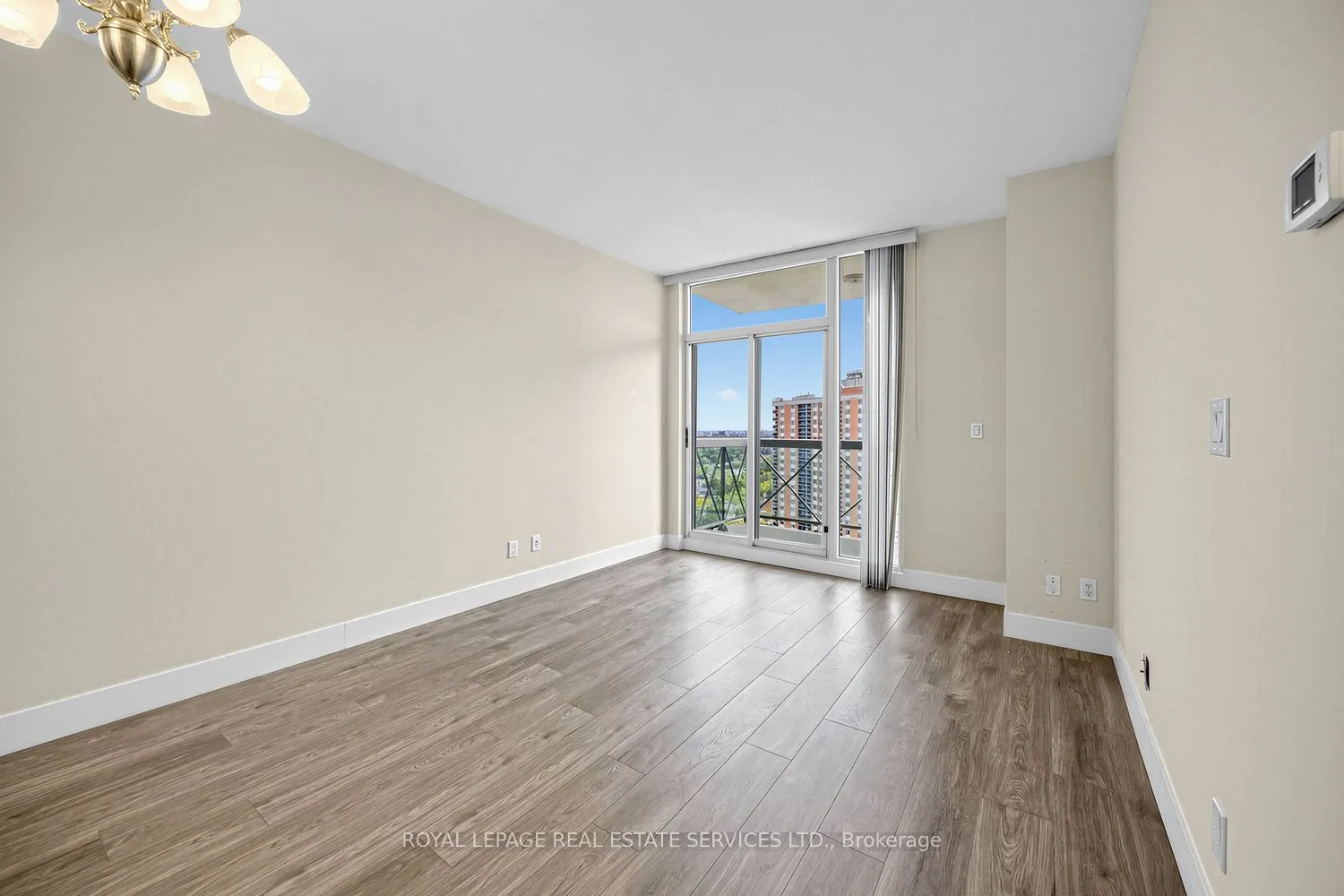 1359 Rathburn Road E #1704