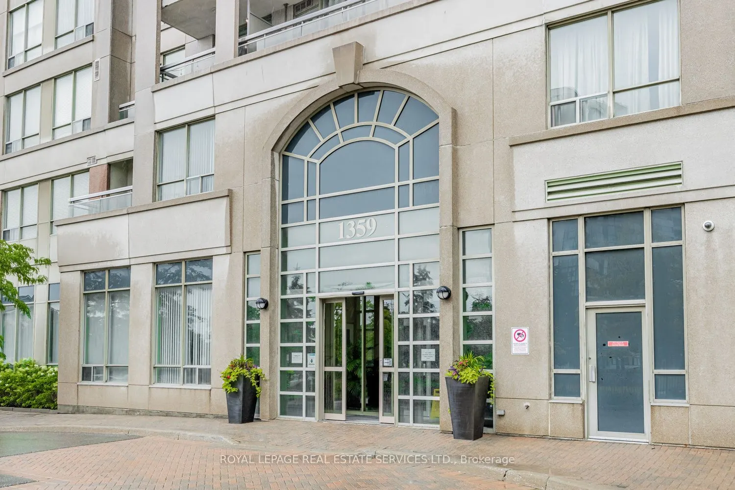 1359 Rathburn Road E #1704