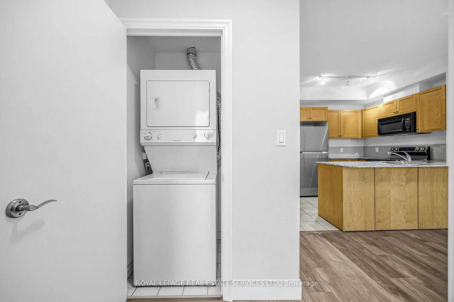 1359 Rathburn Road E #1704