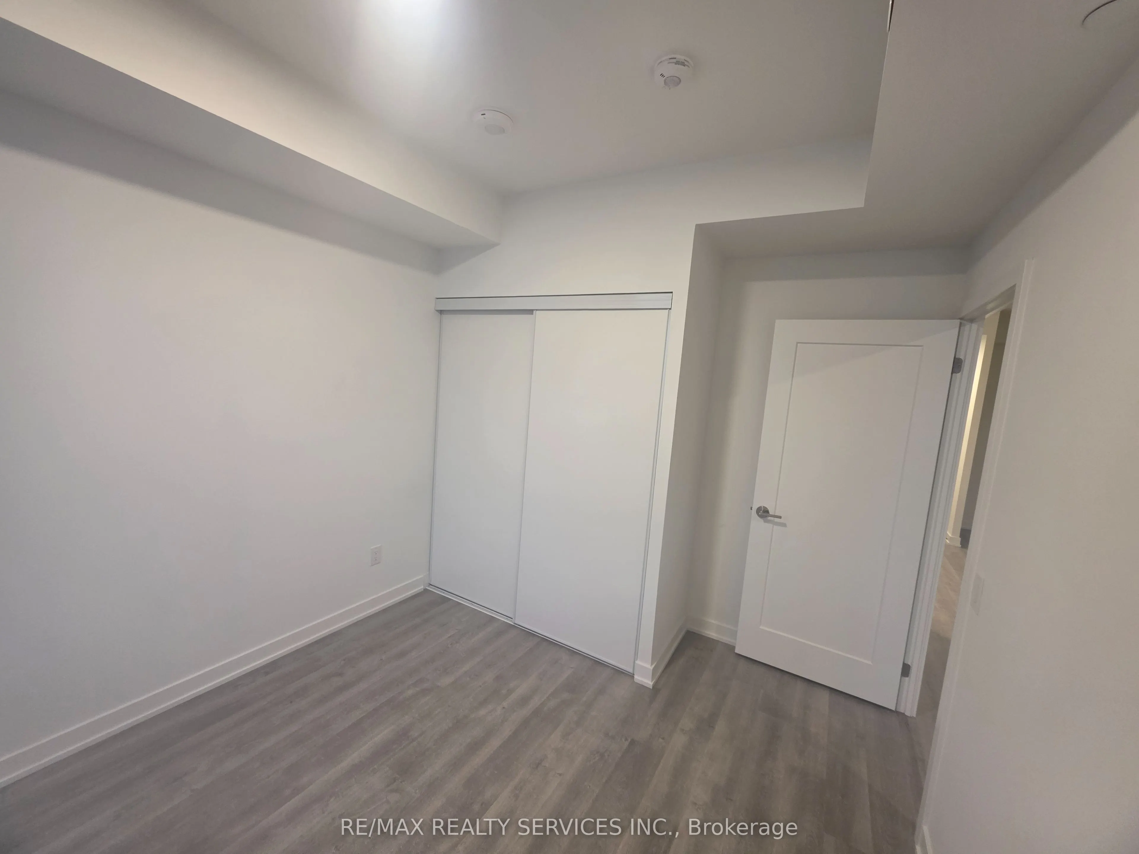 5105 Hurontario Street #1504