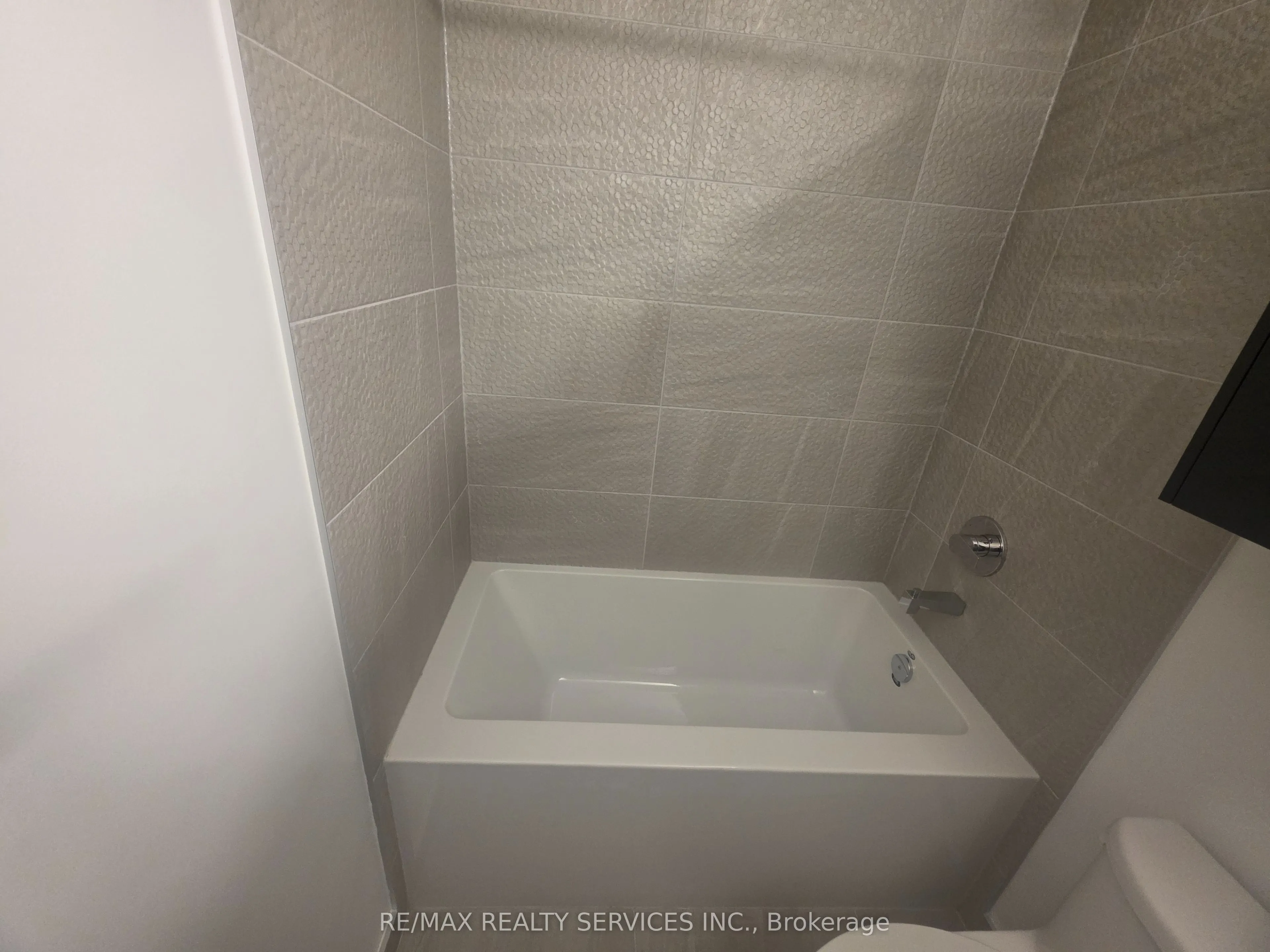5105 Hurontario Street #1504