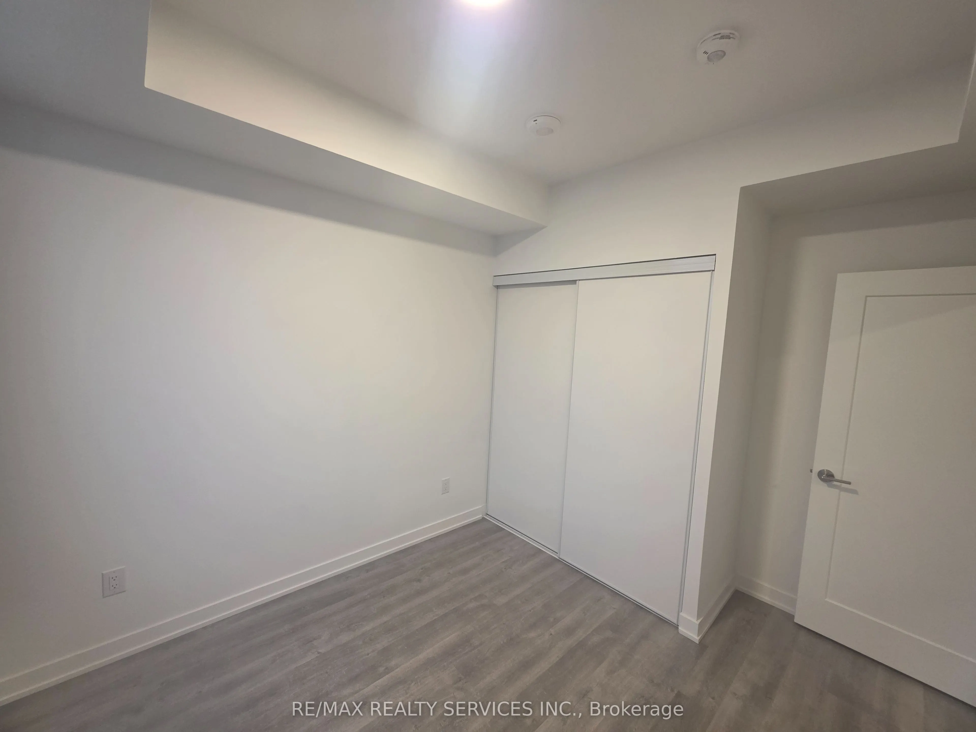 5105 Hurontario Street #1504