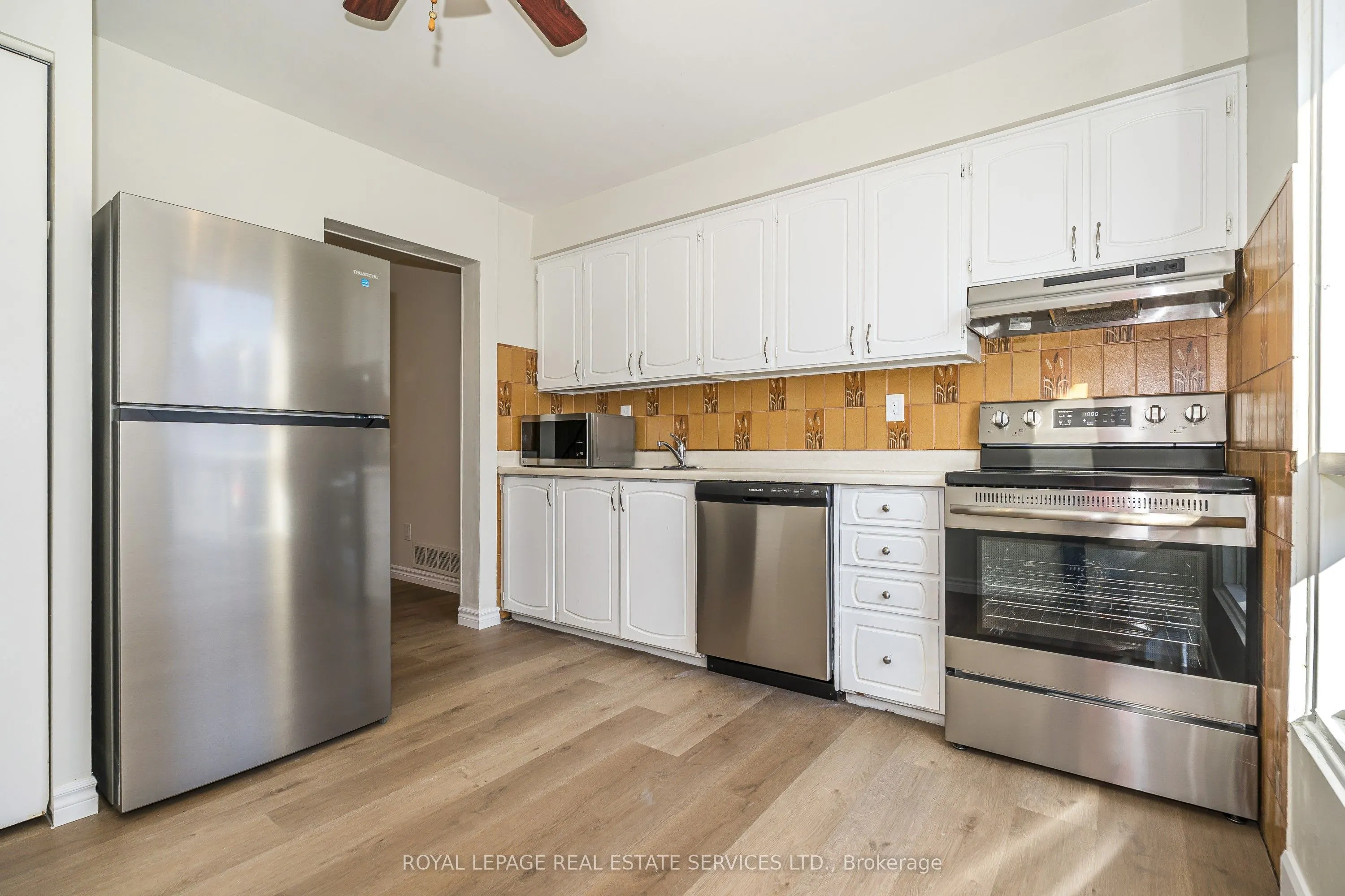 707 Burnhamthorpe Road #51