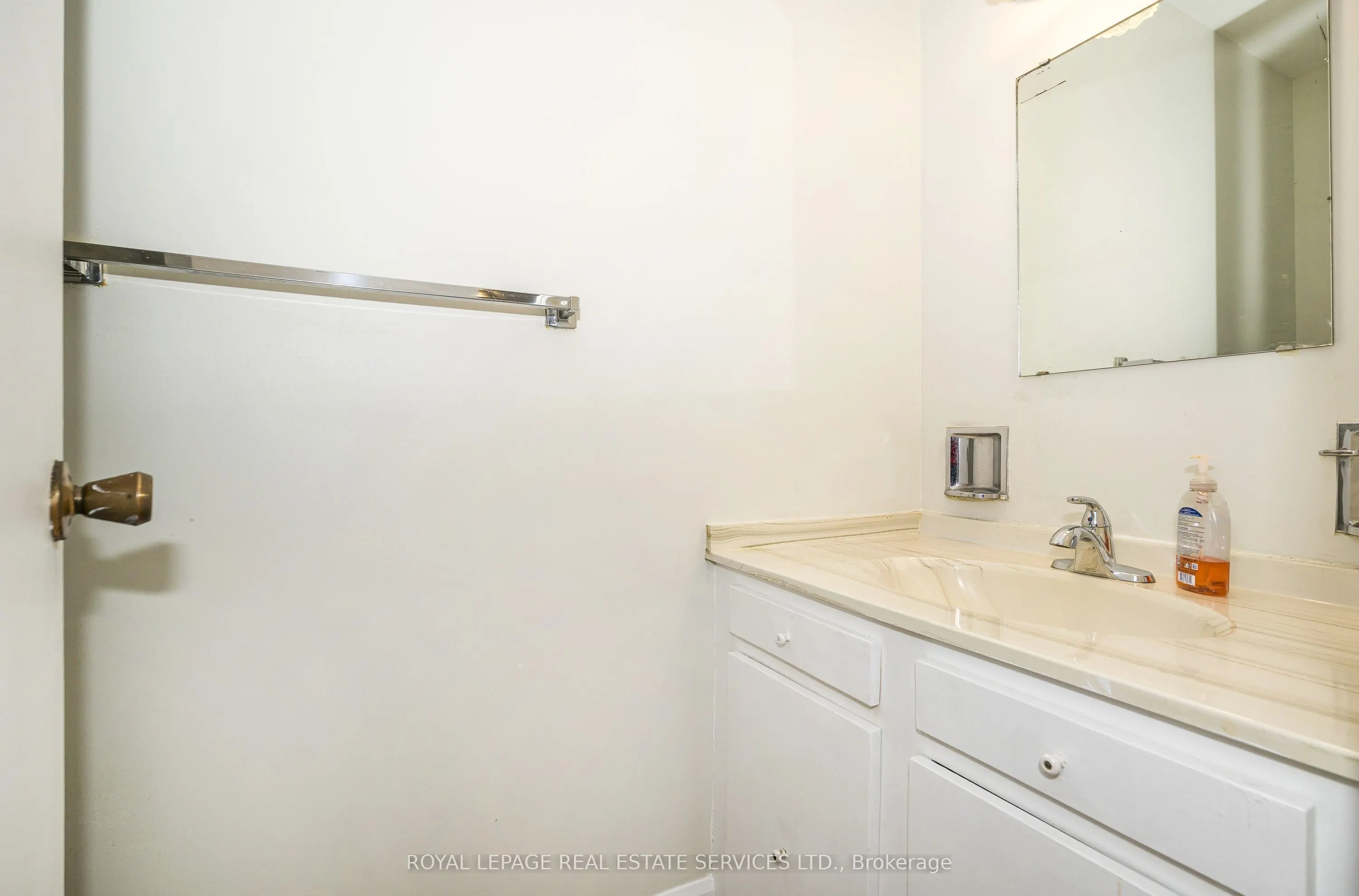 707 Burnhamthorpe Road #51