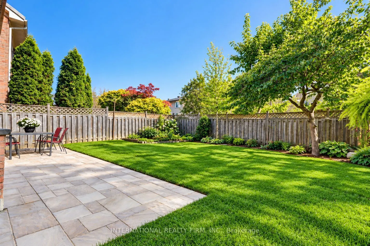 297 Kingsbridge Garden