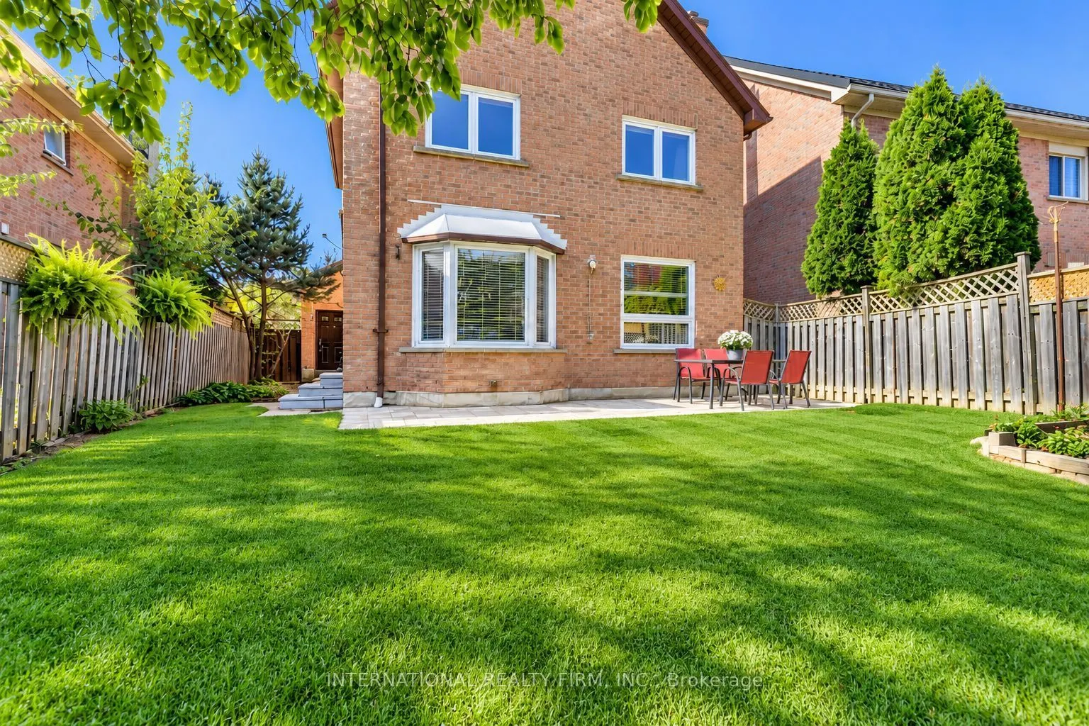 297 Kingsbridge Garden