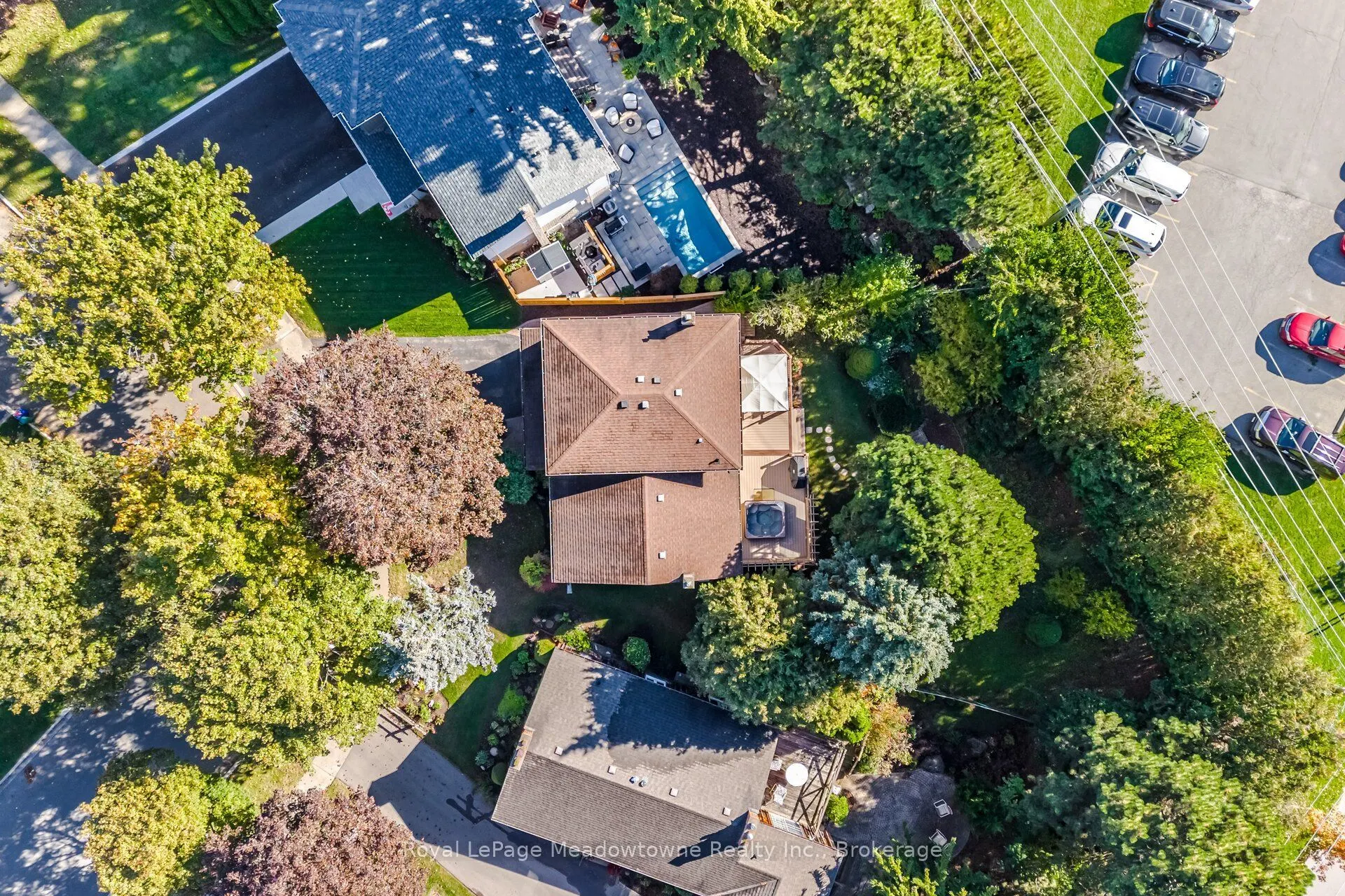322 Kingsway Place