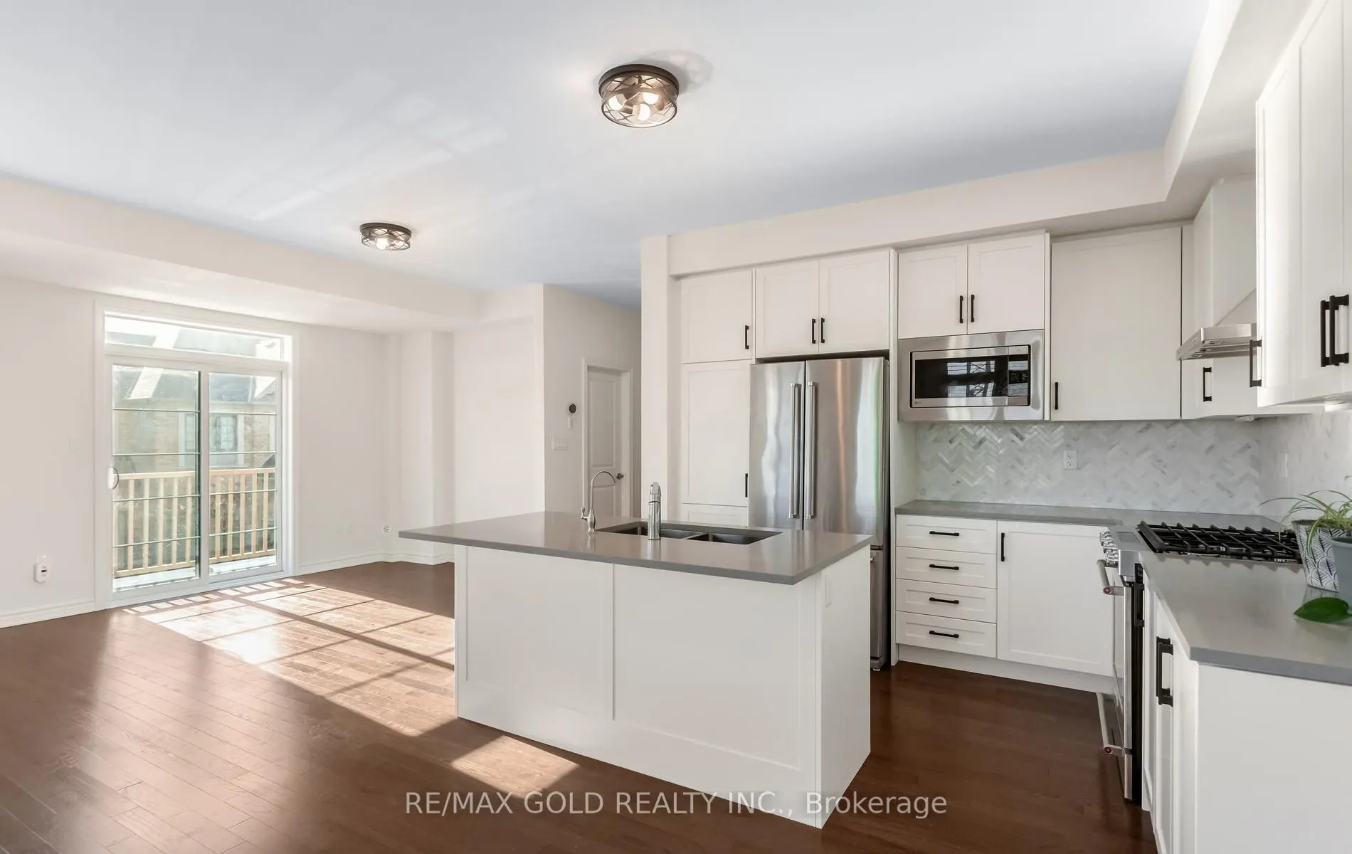 1260 Restivo Lane