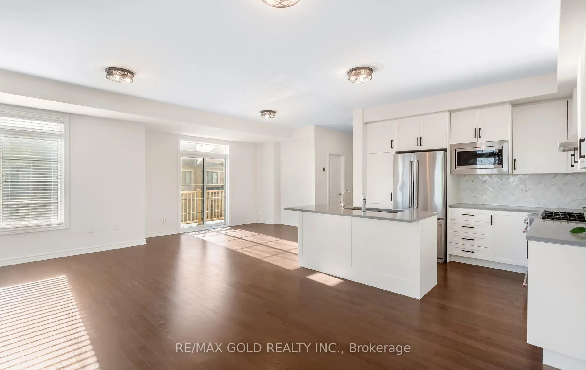 1260 Restivo Lane