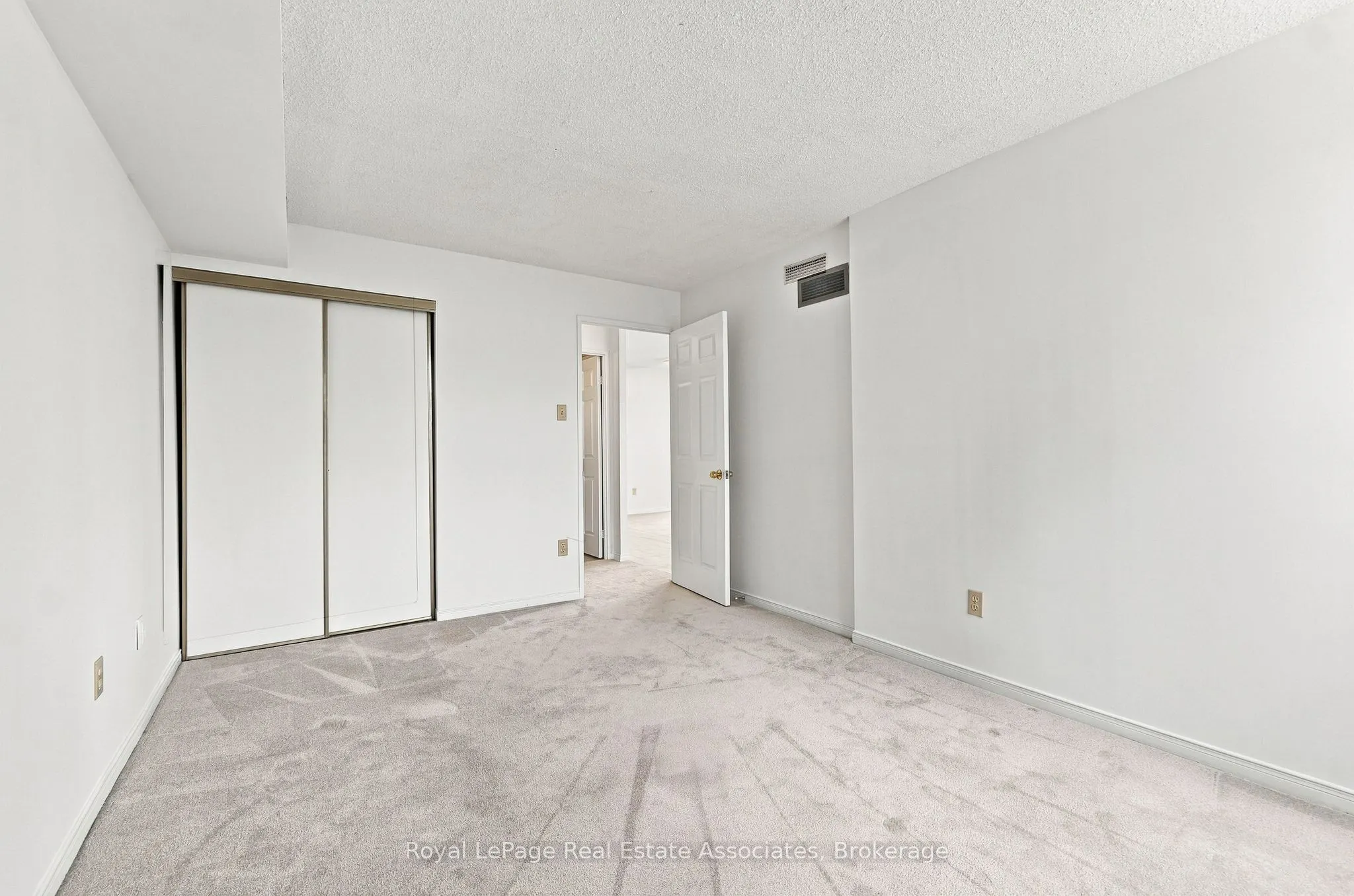 350 Rathburn Road W #808
