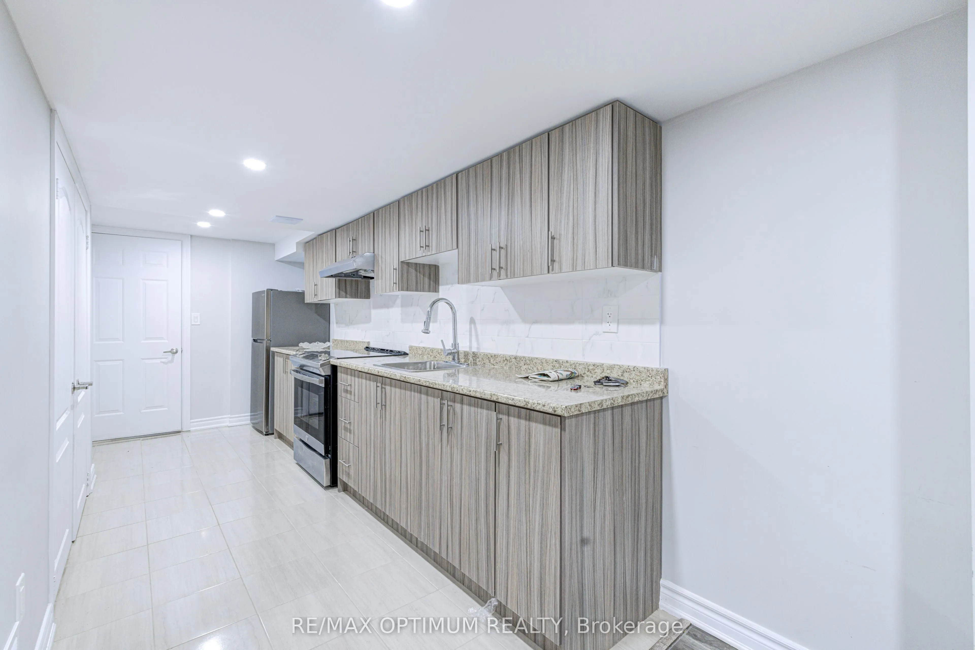 17 Elmcrest Drive
