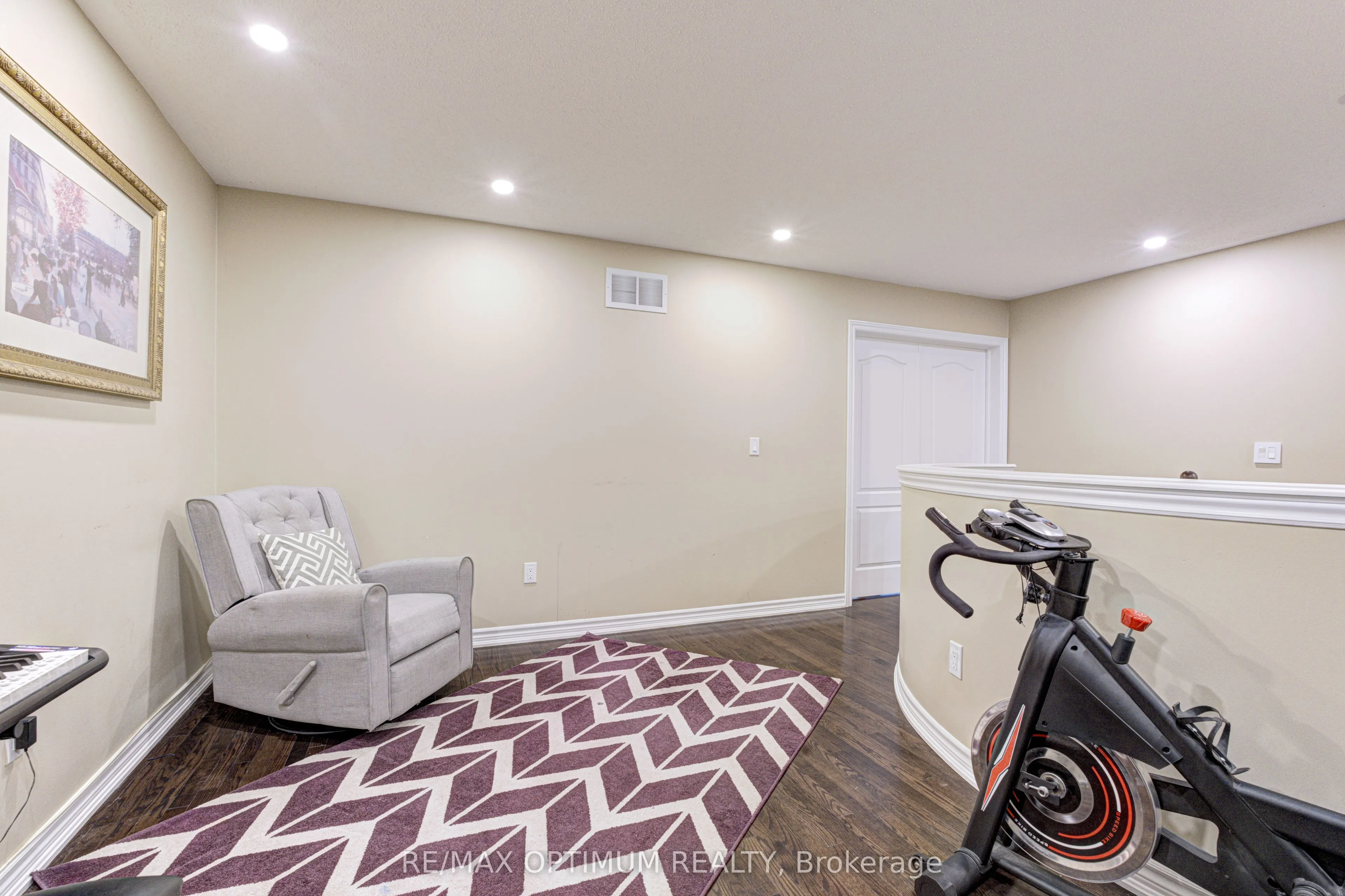 17 Elmcrest Drive