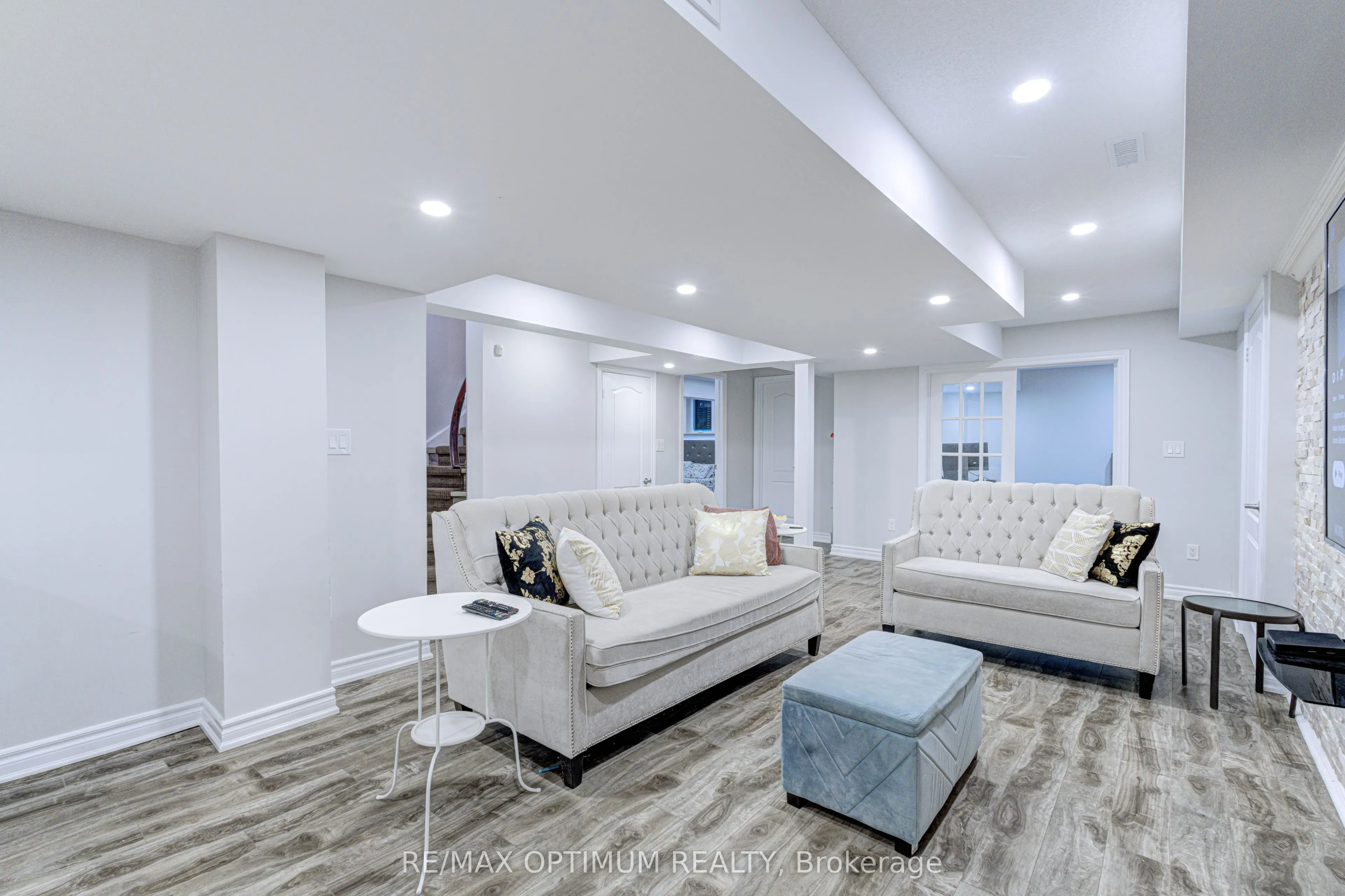 17 Elmcrest Drive
