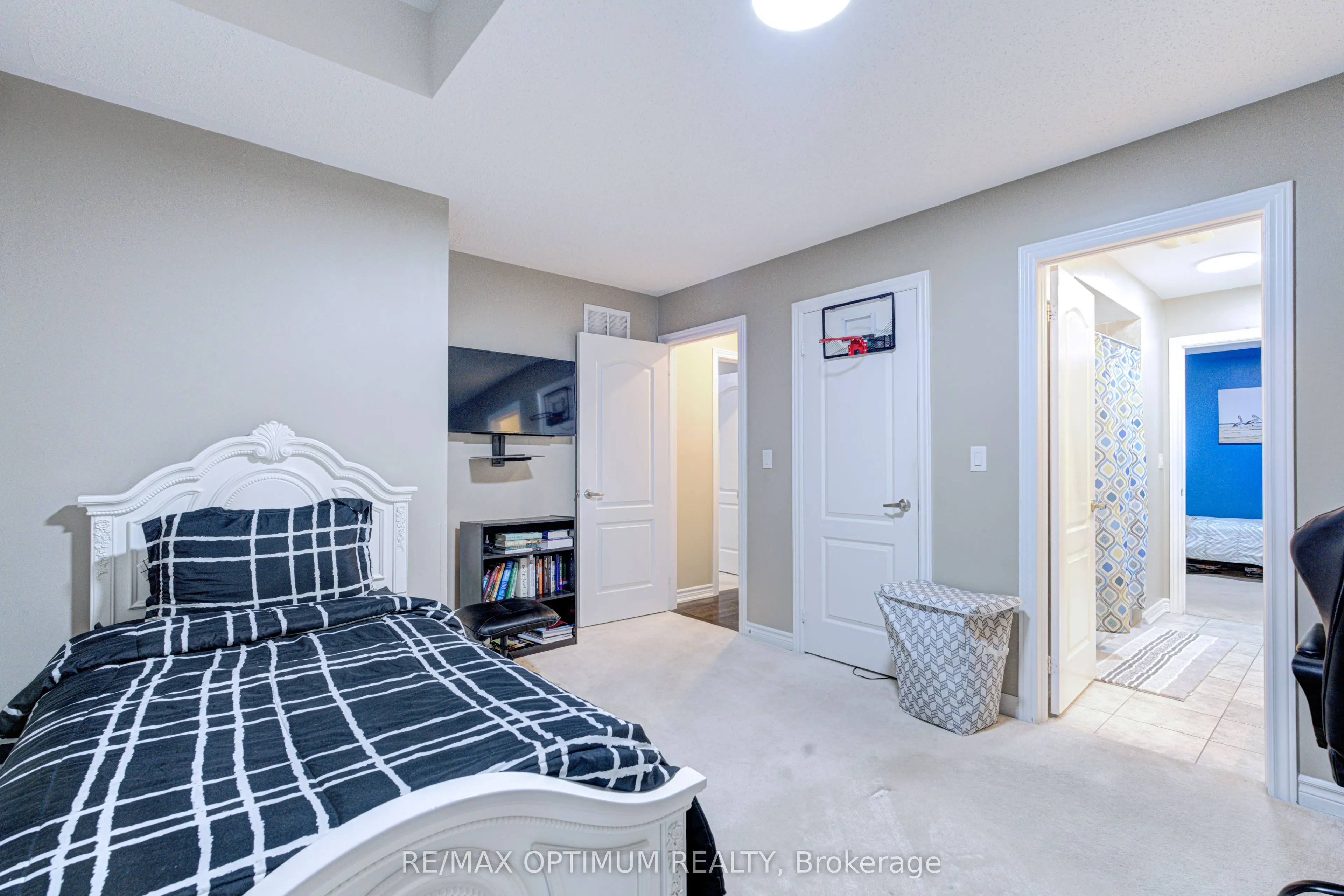 17 Elmcrest Drive