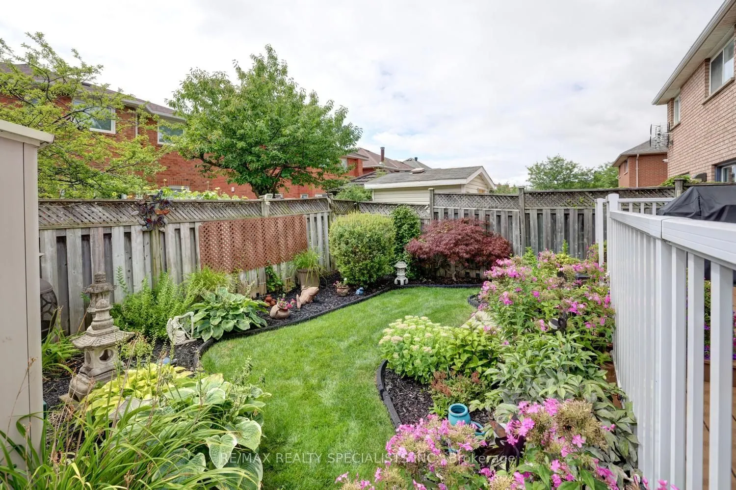 4464 Weeping Willow Drive