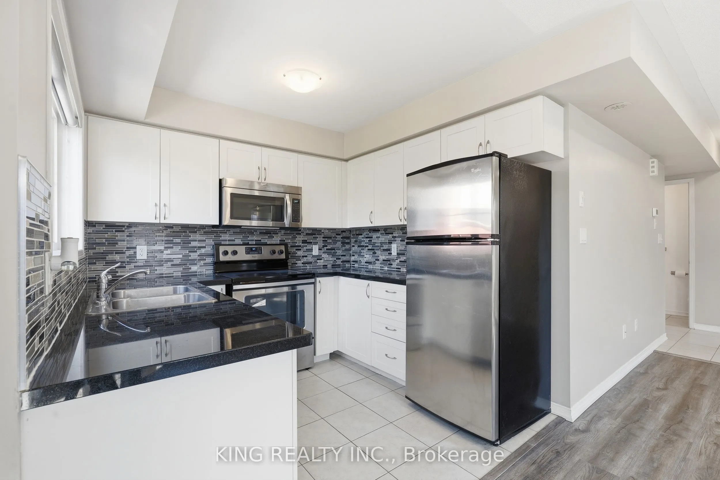 35 Hays Boulevard #8