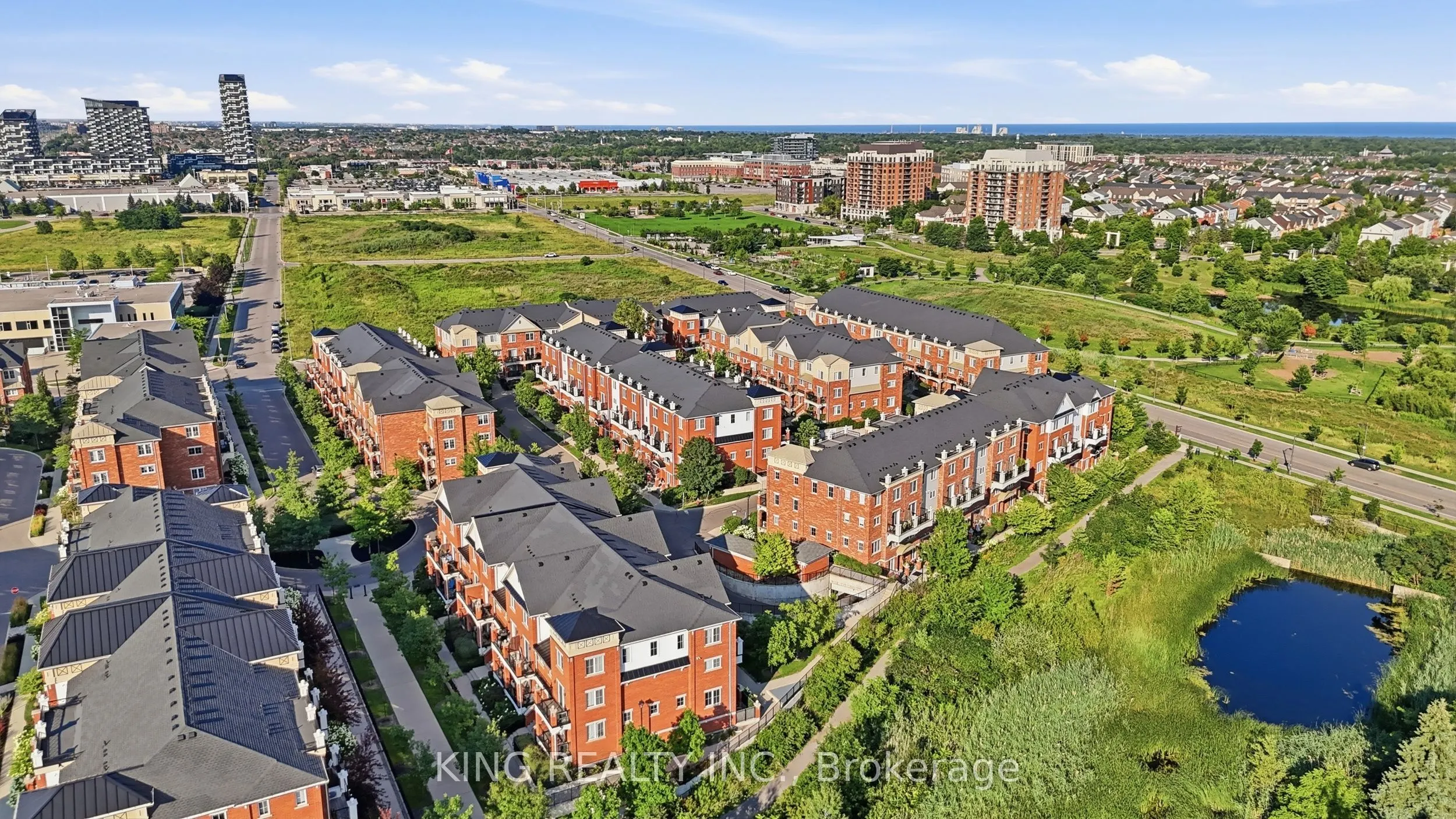 35 Hays Boulevard #8