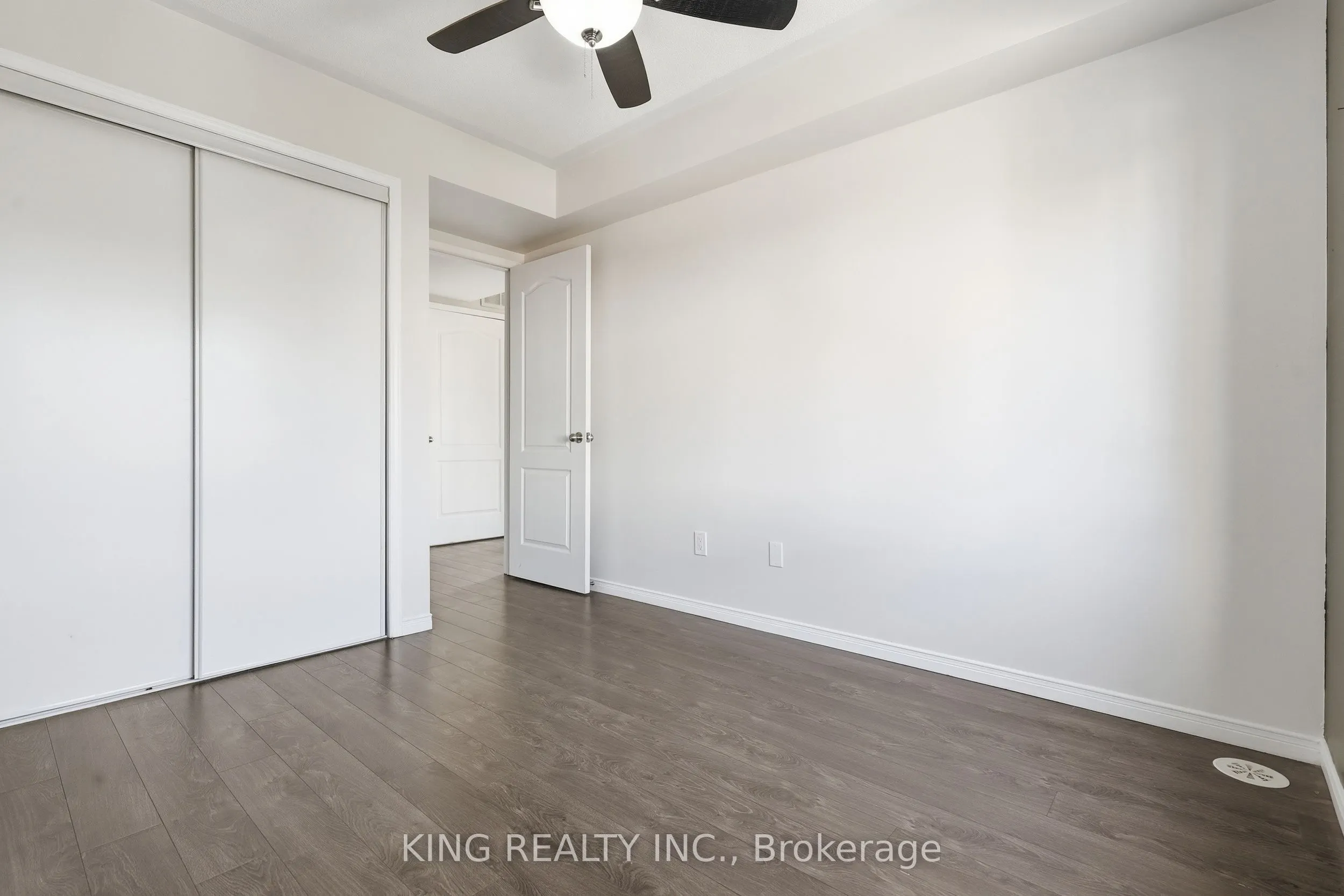 35 Hays Boulevard #8