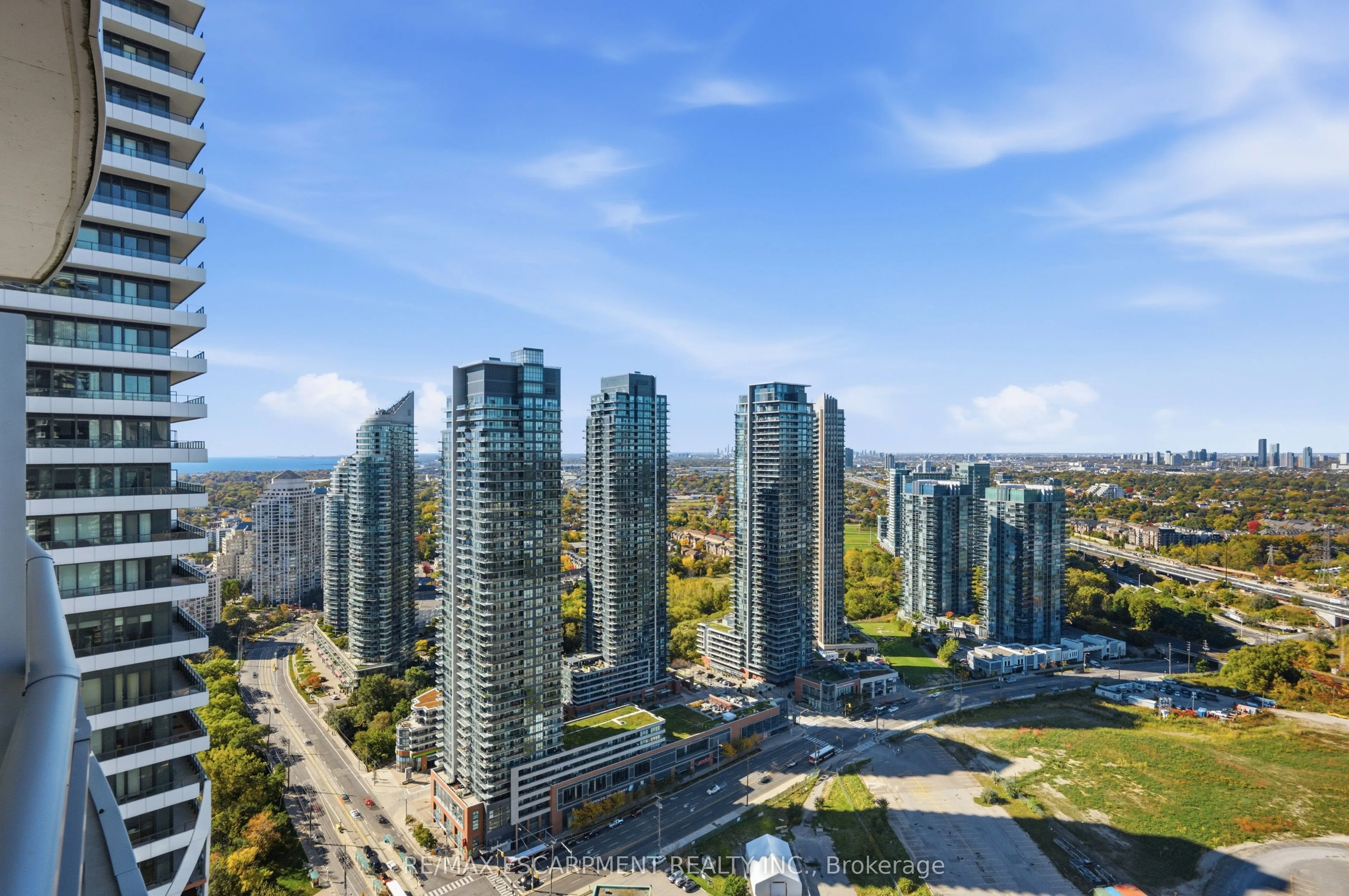 33 Shore Breeze Drive #3703