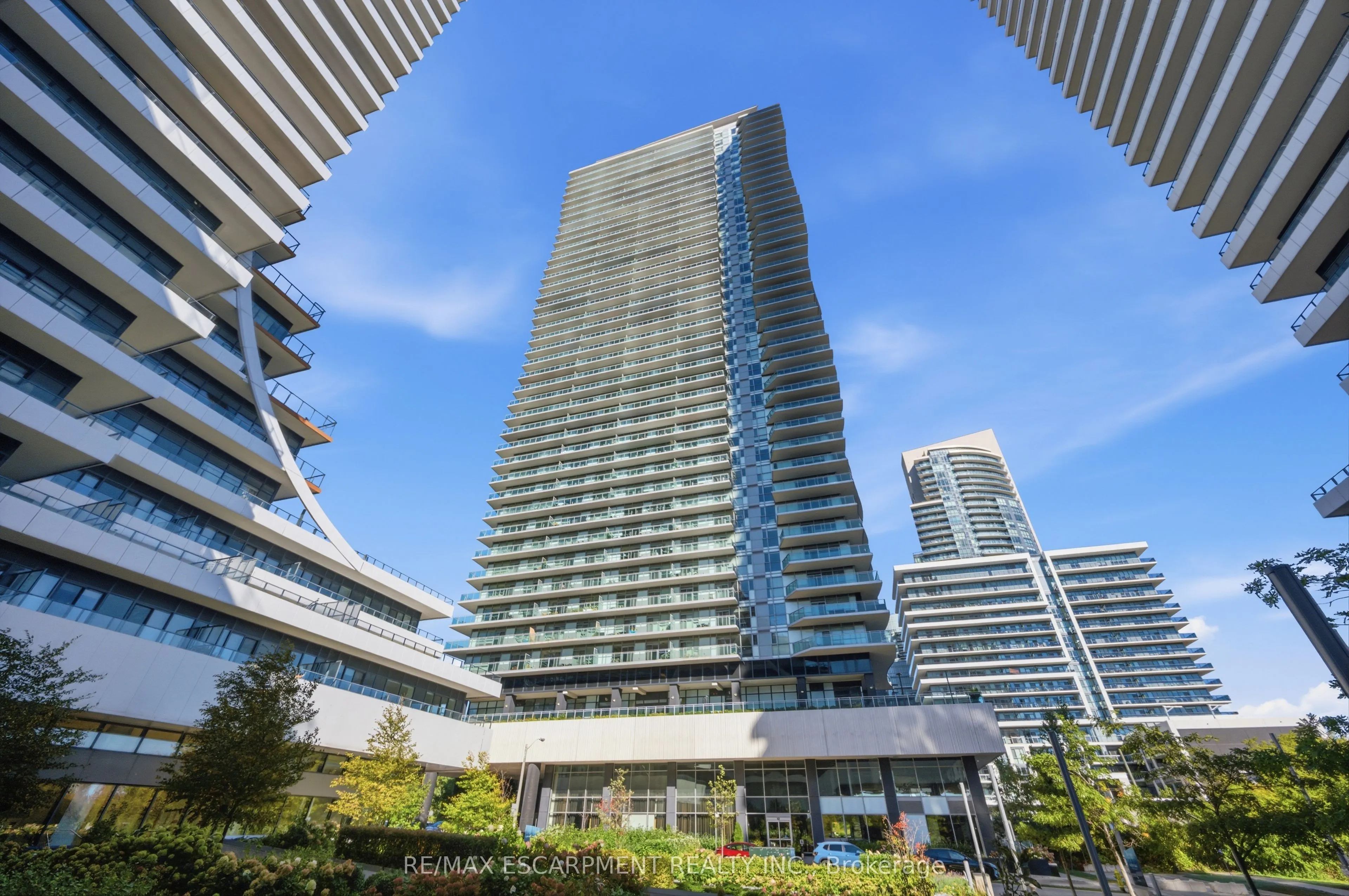 33 Shore Breeze Drive #3703