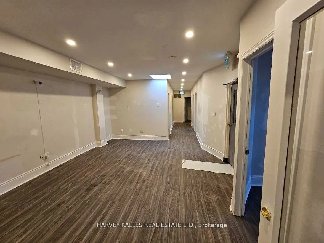 1166 St Clair Avenue W #2nd Floor
