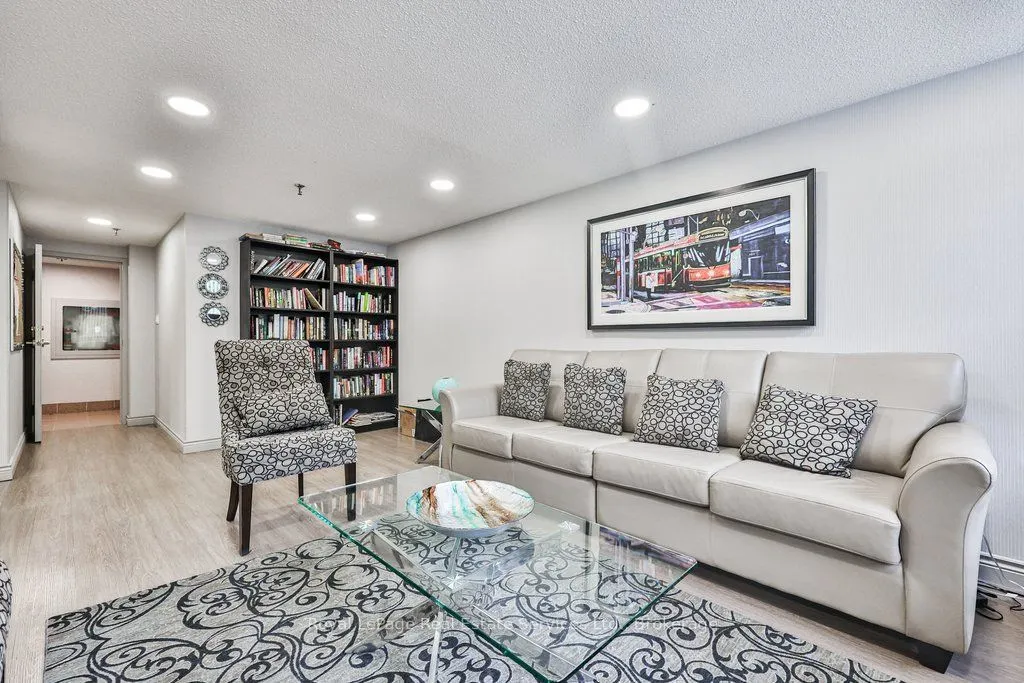 1240 Marlborough Court #1105