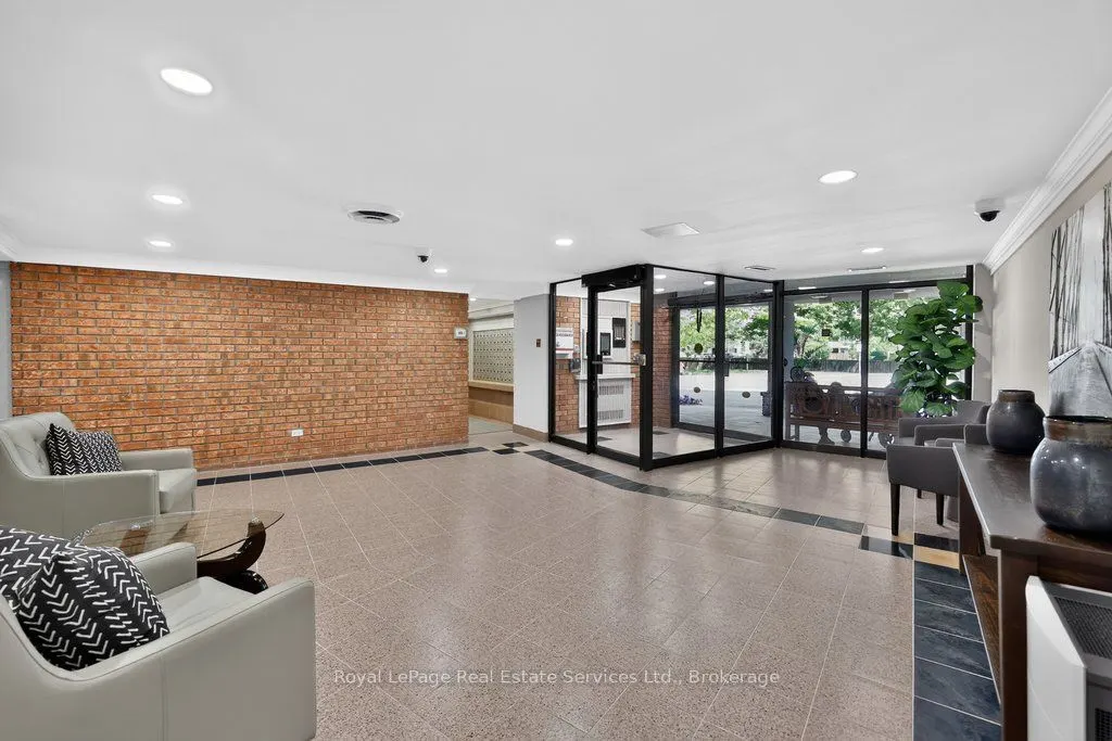 1240 Marlborough Court #1105