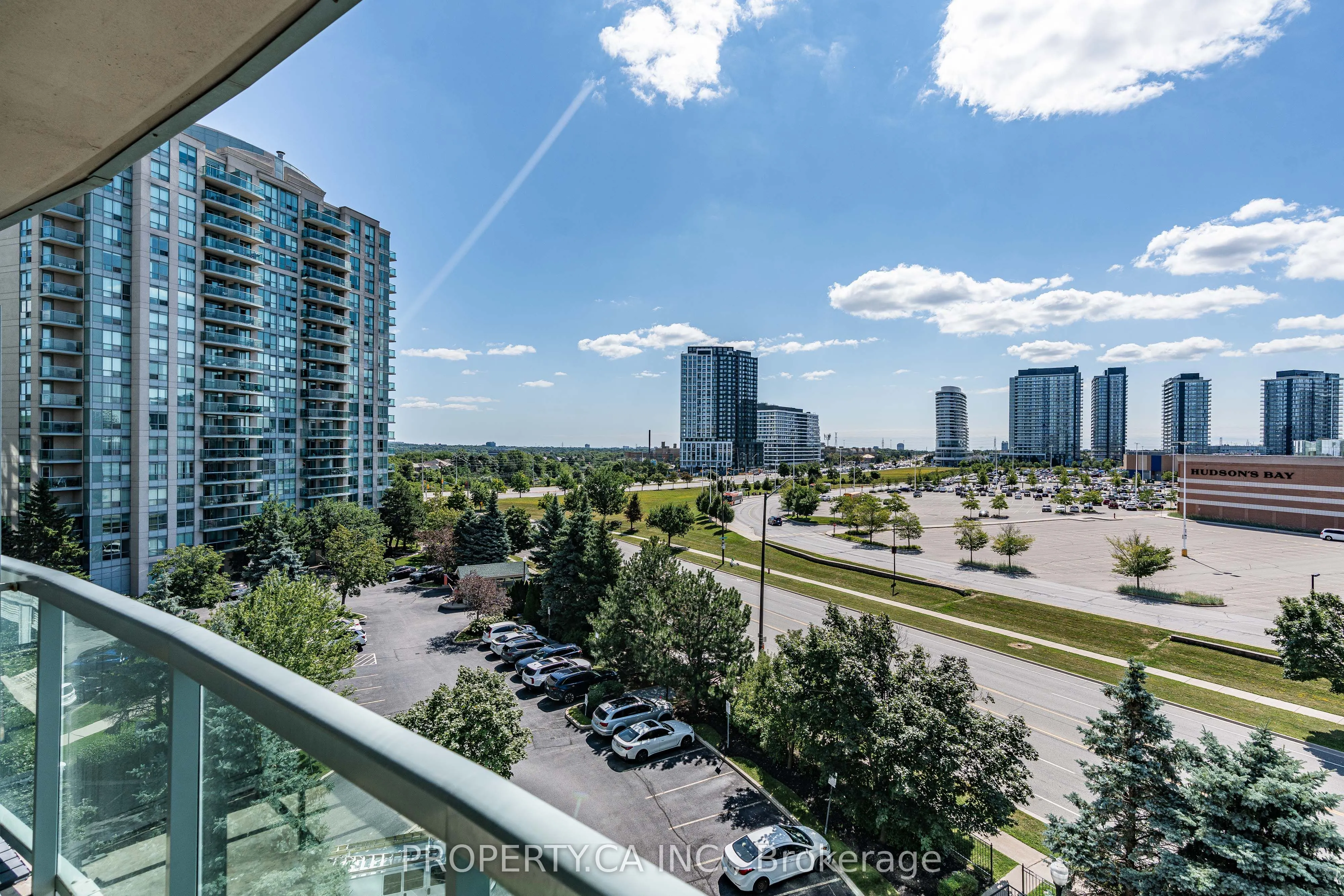 2585 Erin Centre Boulevard #607