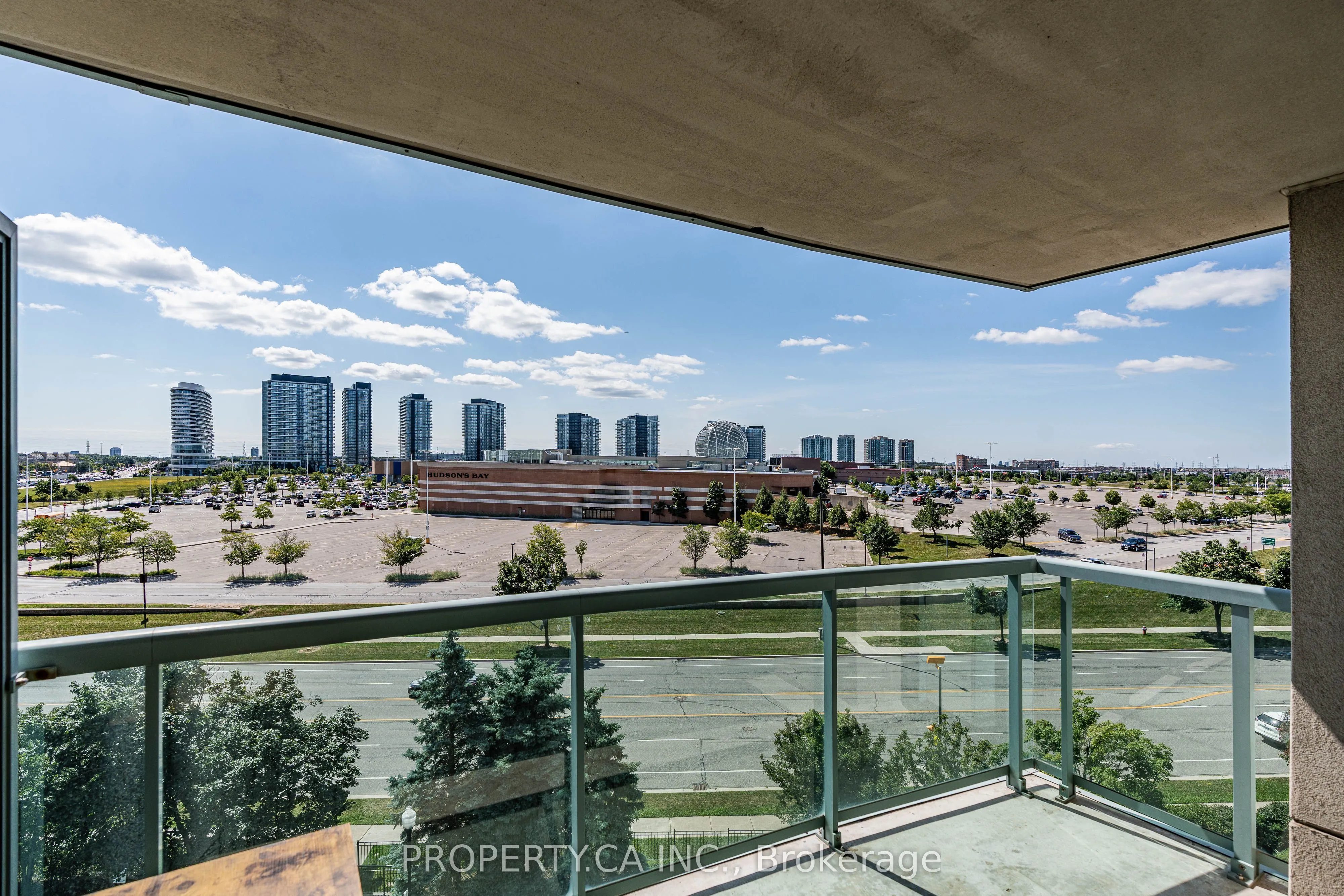 2585 Erin Centre Boulevard #607