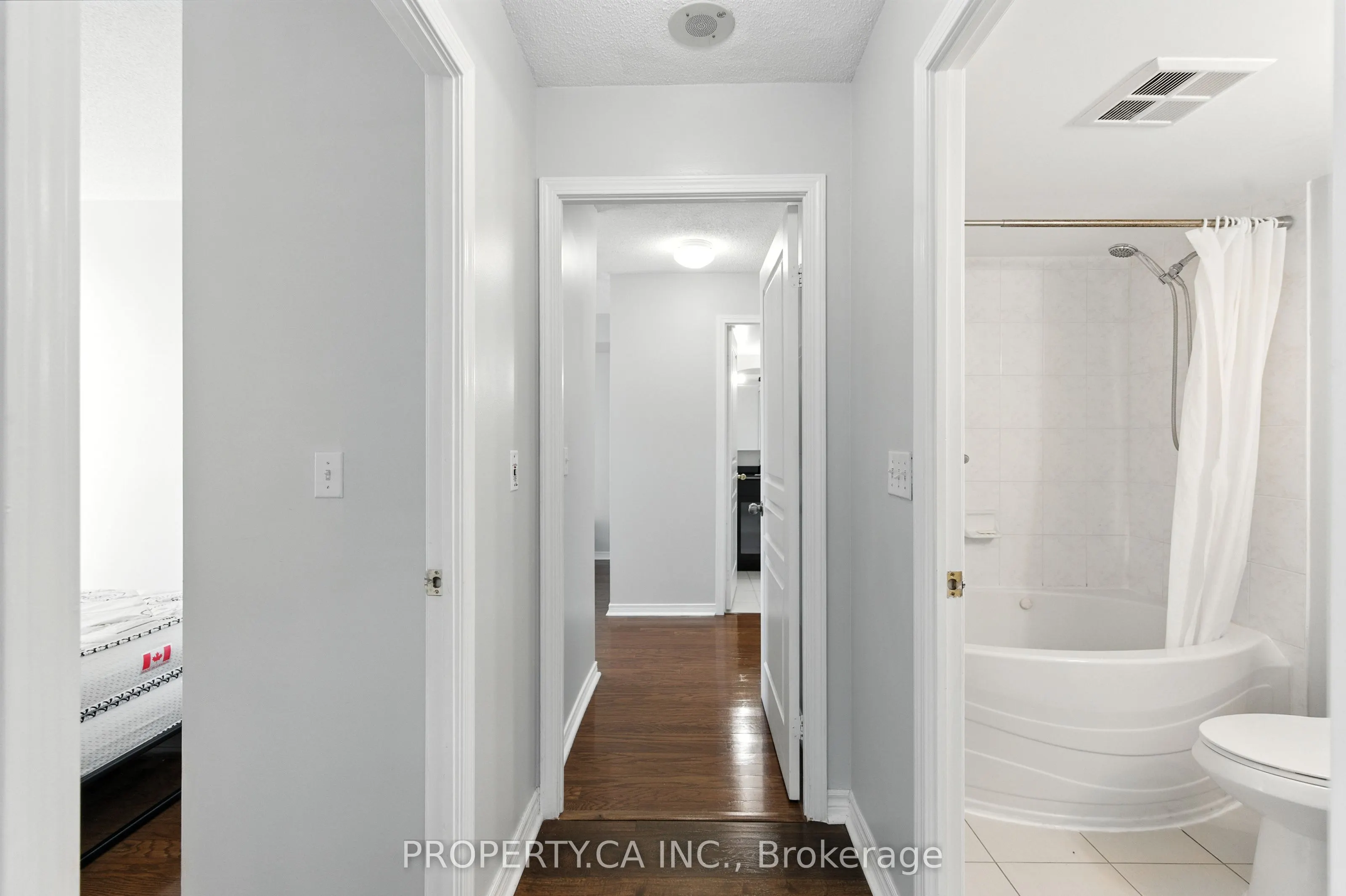 2585 Erin Centre Boulevard #607