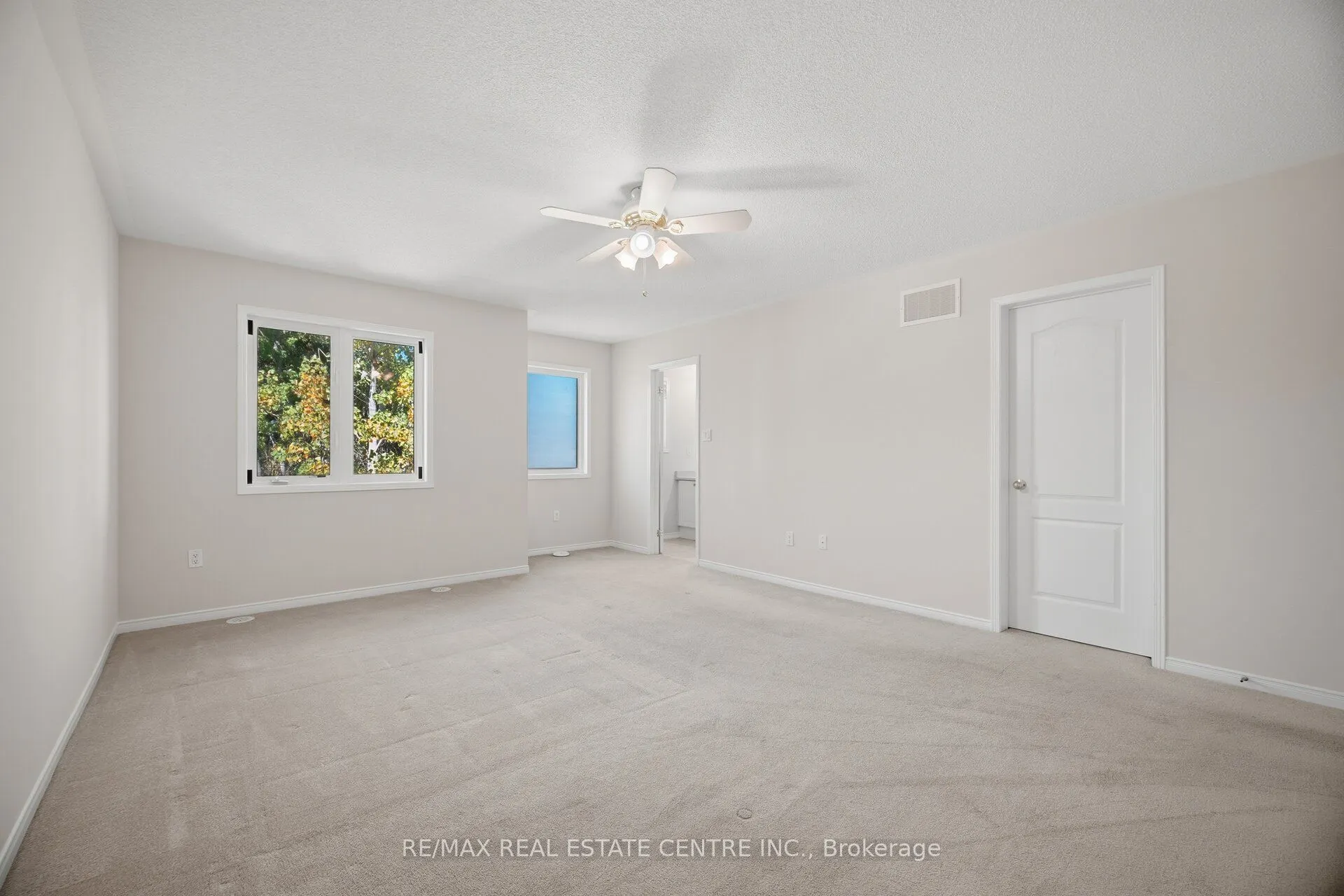 1323 MENEFY Place