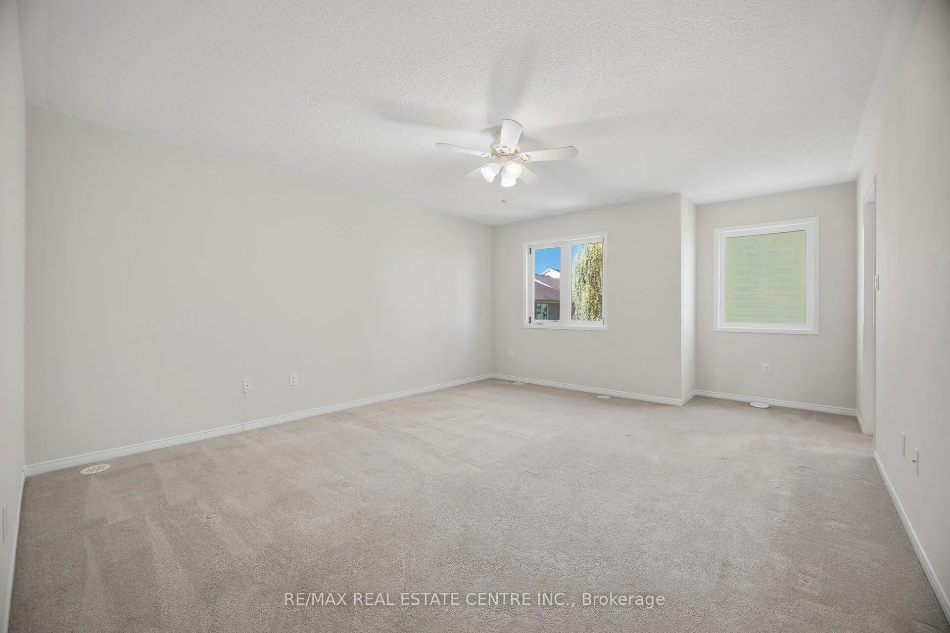 1323 MENEFY Place