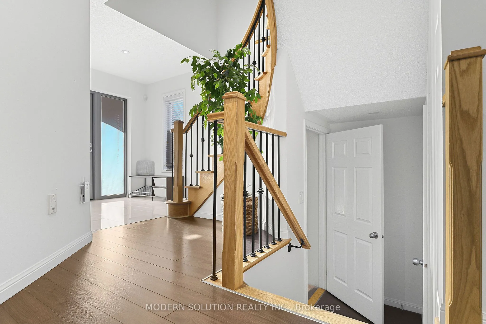 5 Woodcote Crescent