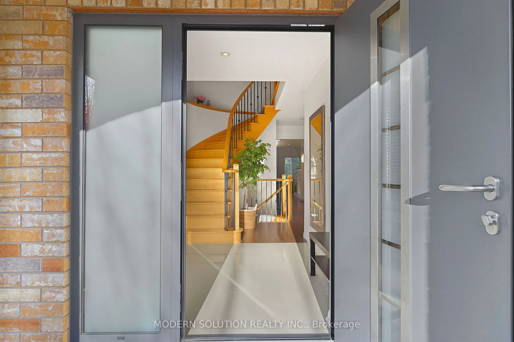5 Woodcote Crescent
