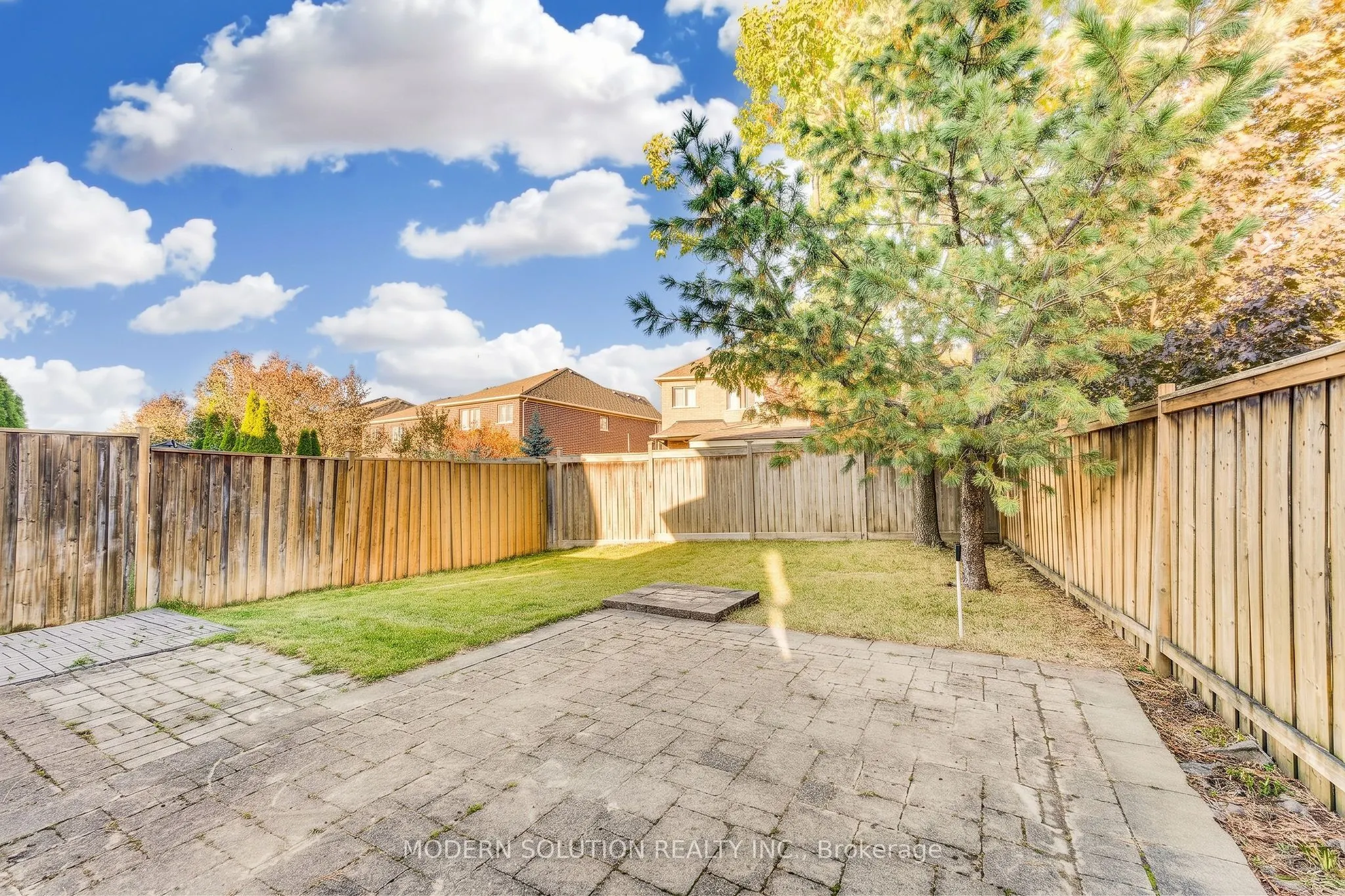 5 Woodcote Crescent