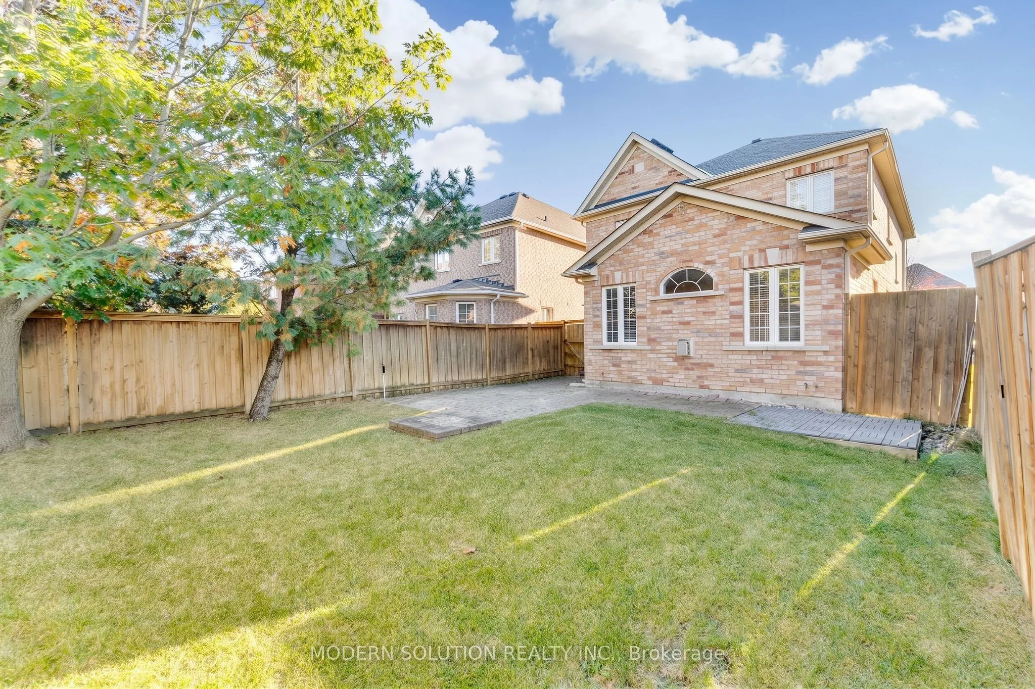 5 Woodcote Crescent