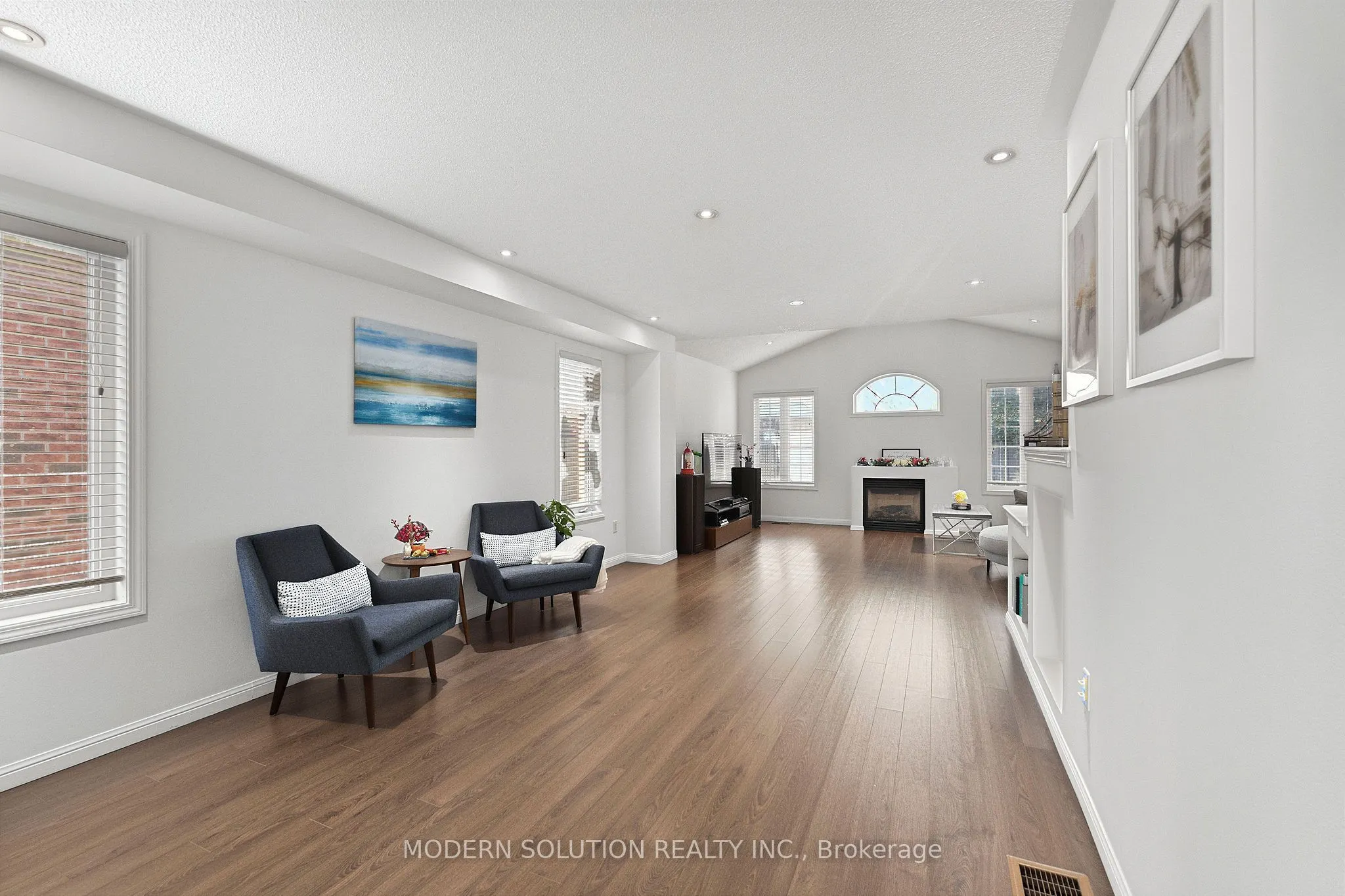 5 Woodcote Crescent