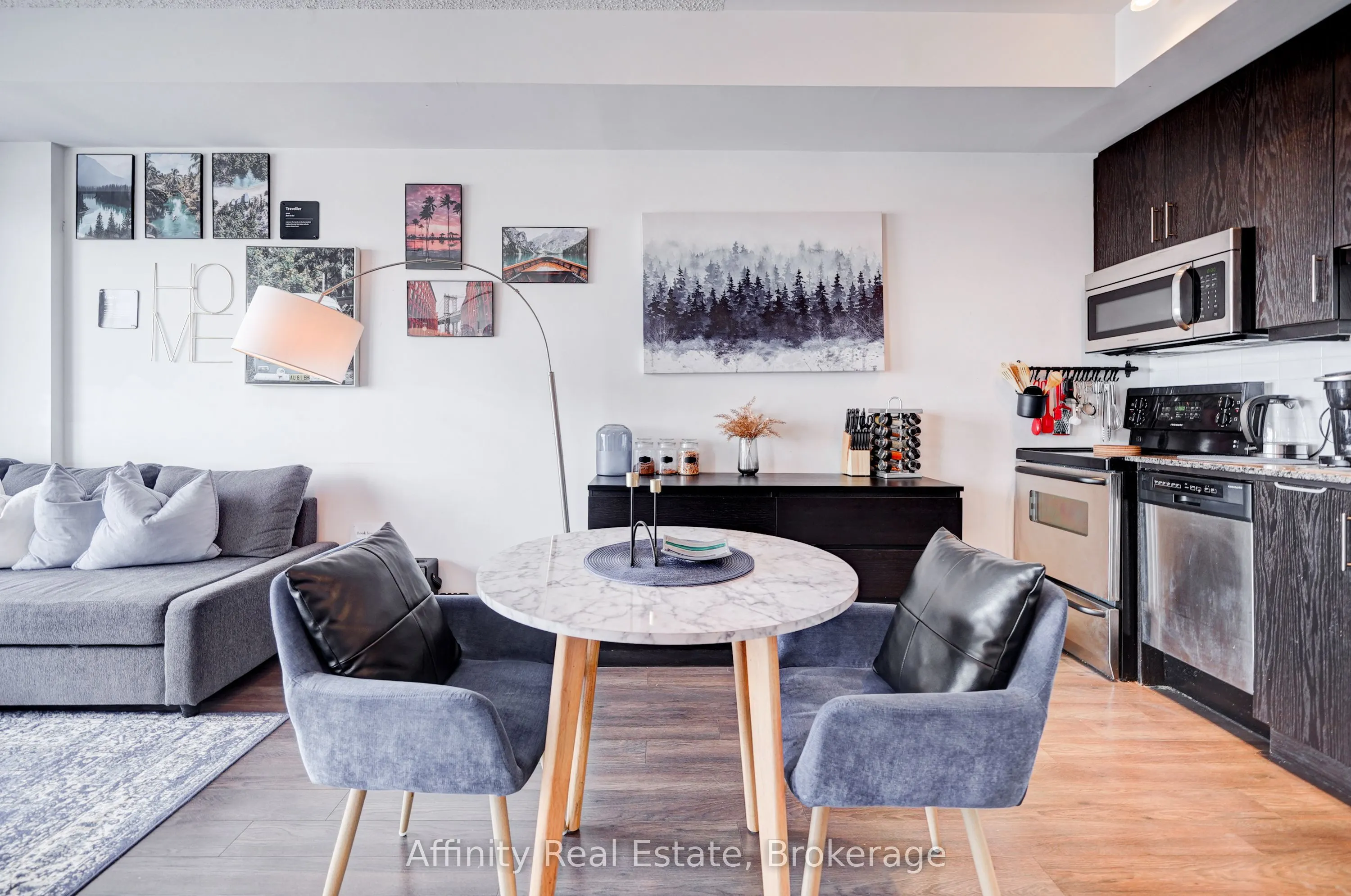 15 James Finlay Way #712