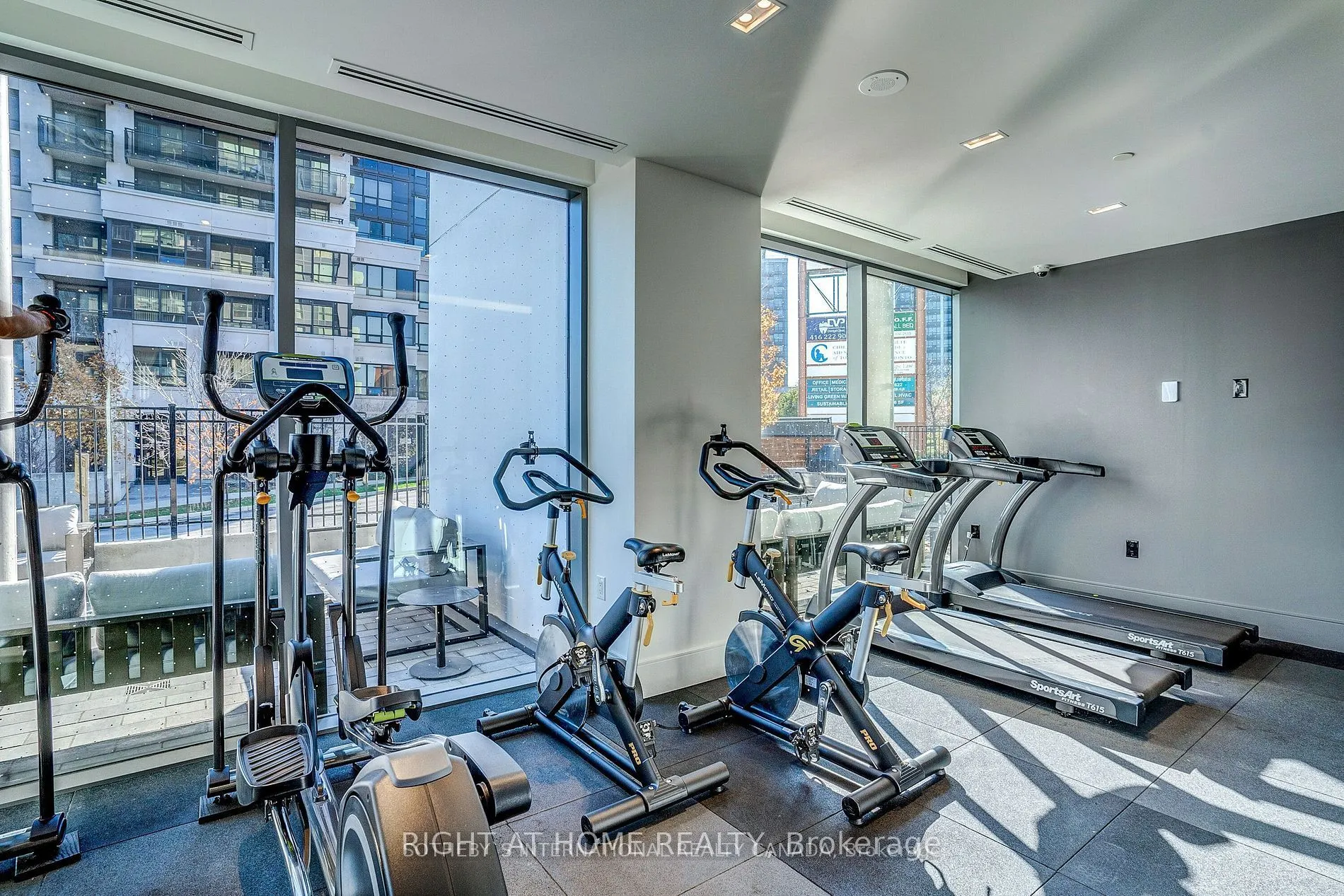 10 De Boers Drive #514