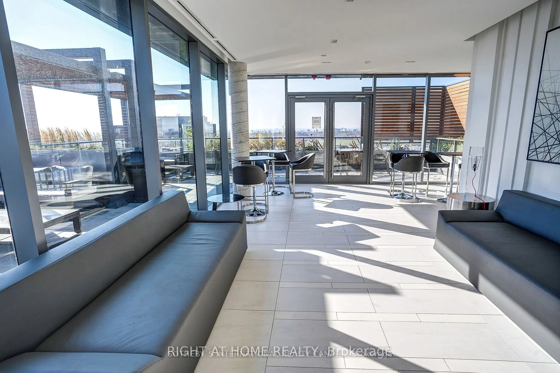 10 De Boers Drive #514