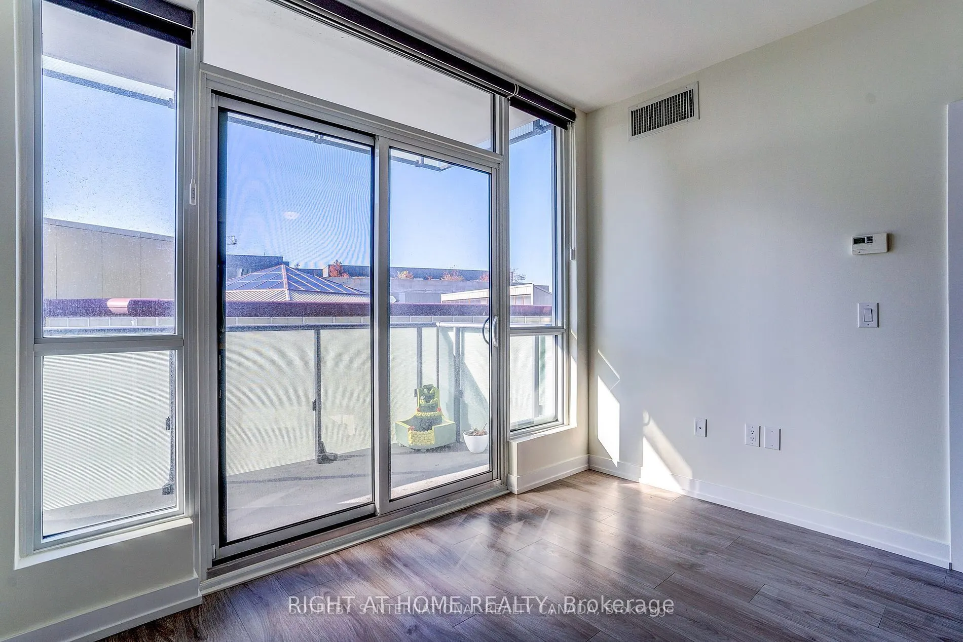 10 De Boers Drive #514
