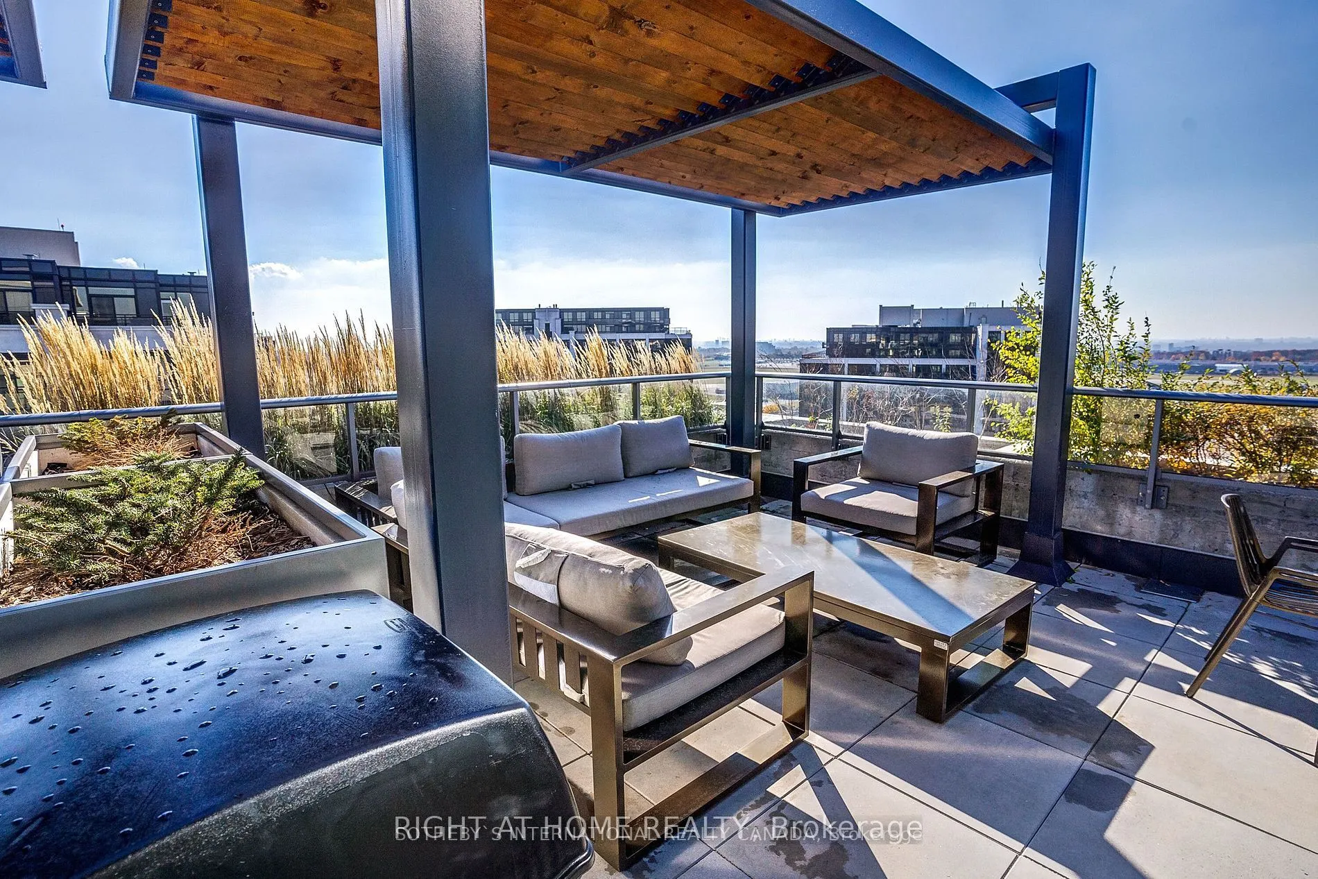 10 De Boers Drive #514