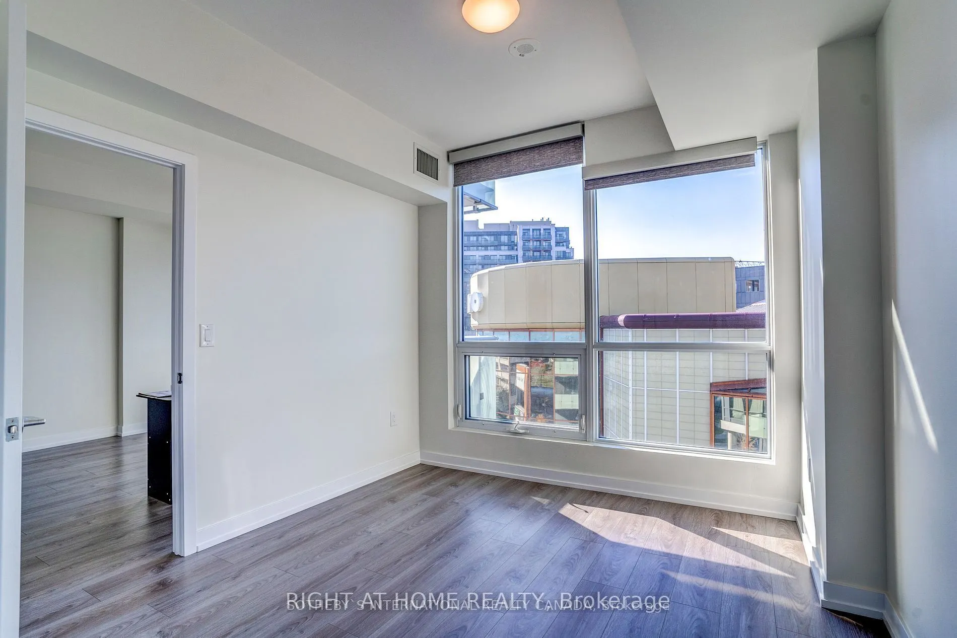 10 De Boers Drive #514