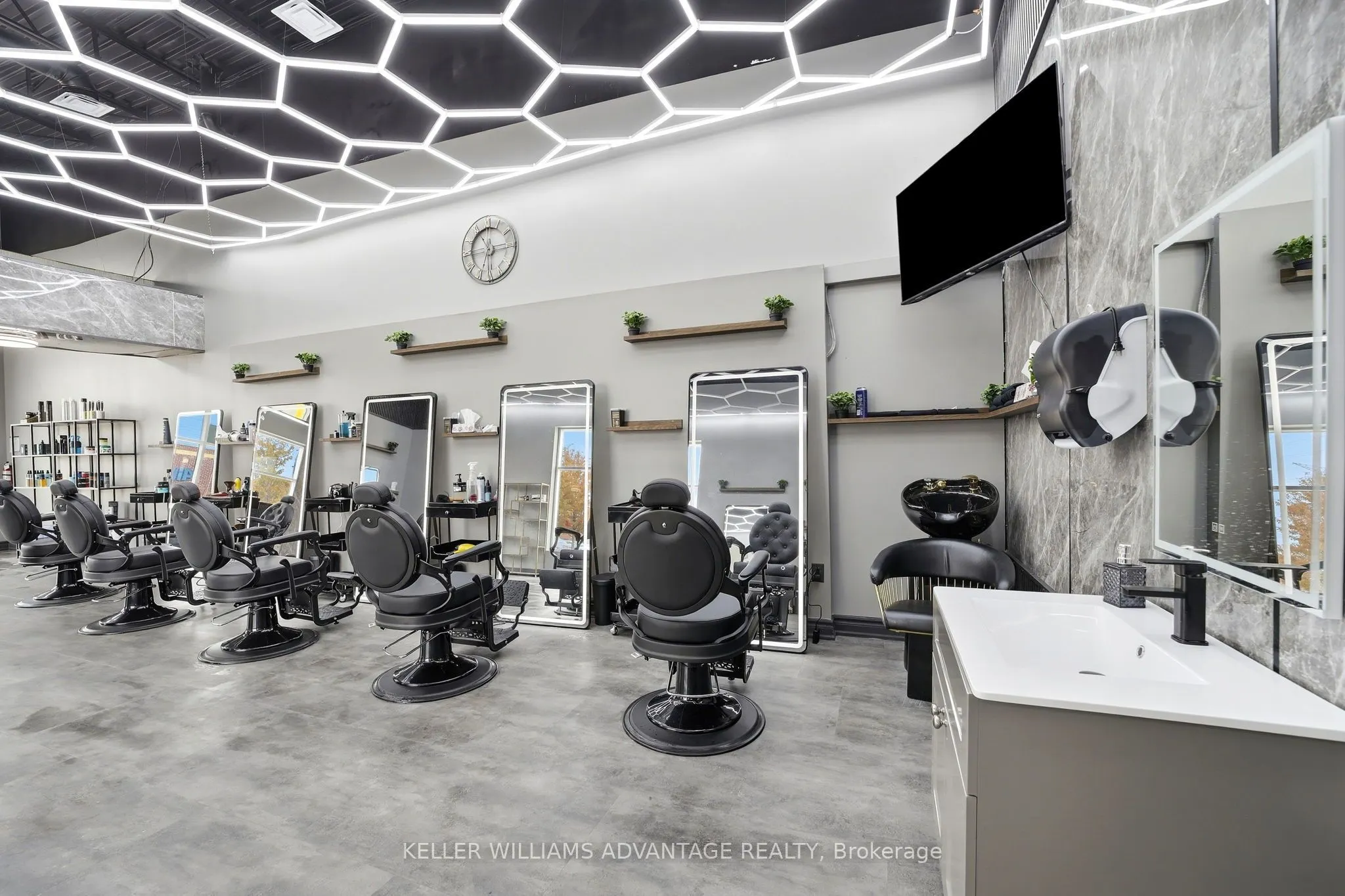 41 James Snow Pkwy N Parkway #7